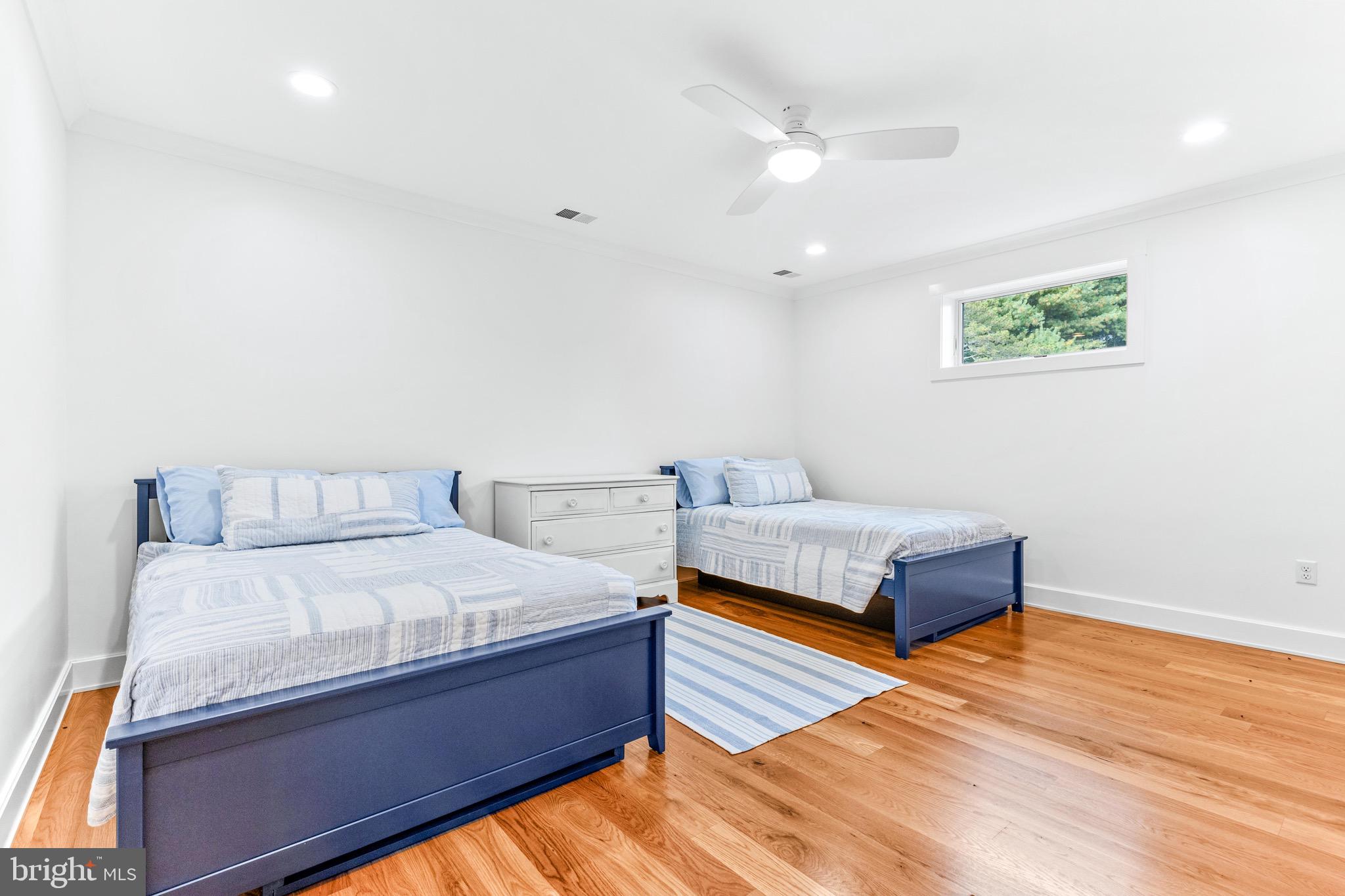 BENNETT POINT - Residential