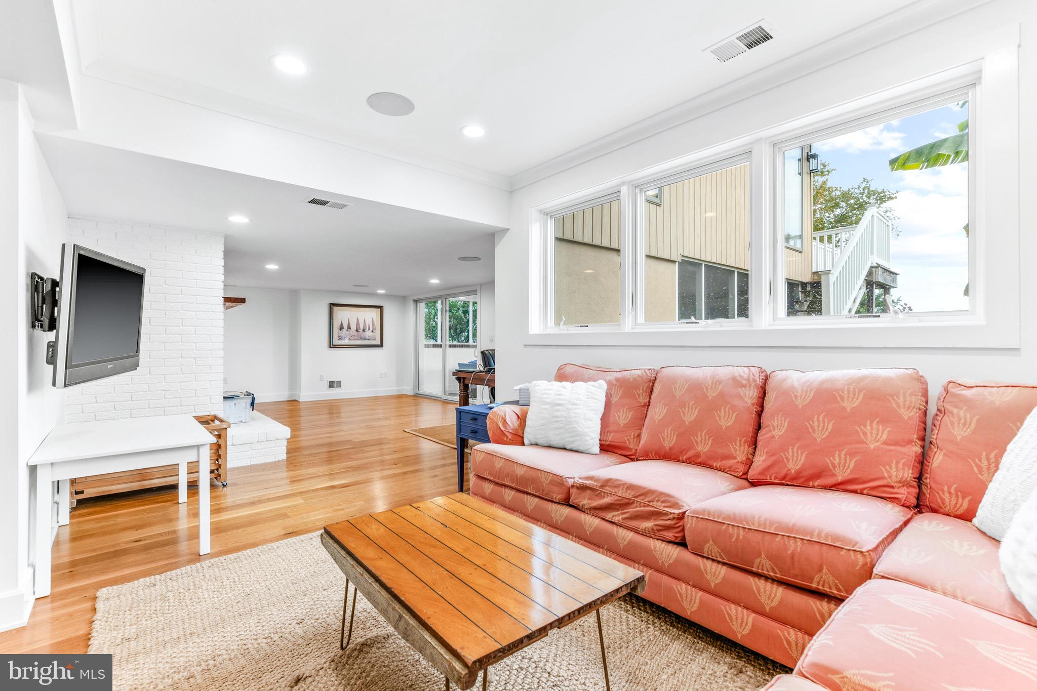 BENNETT POINT - Residential