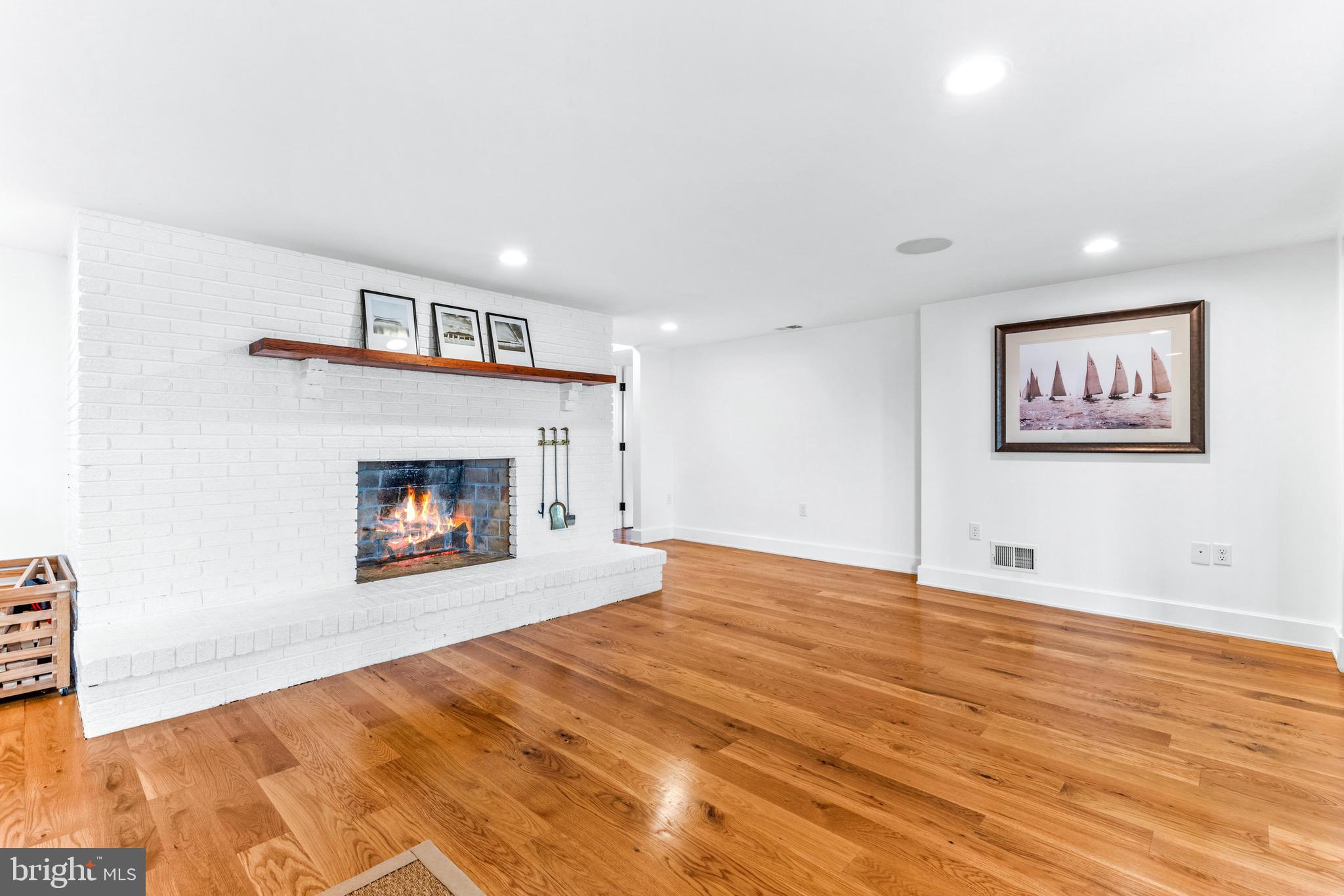 BENNETT POINT - Residential