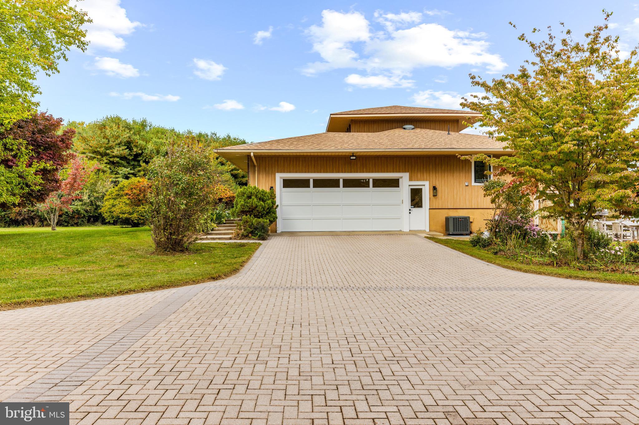 BENNETT POINT - Residential