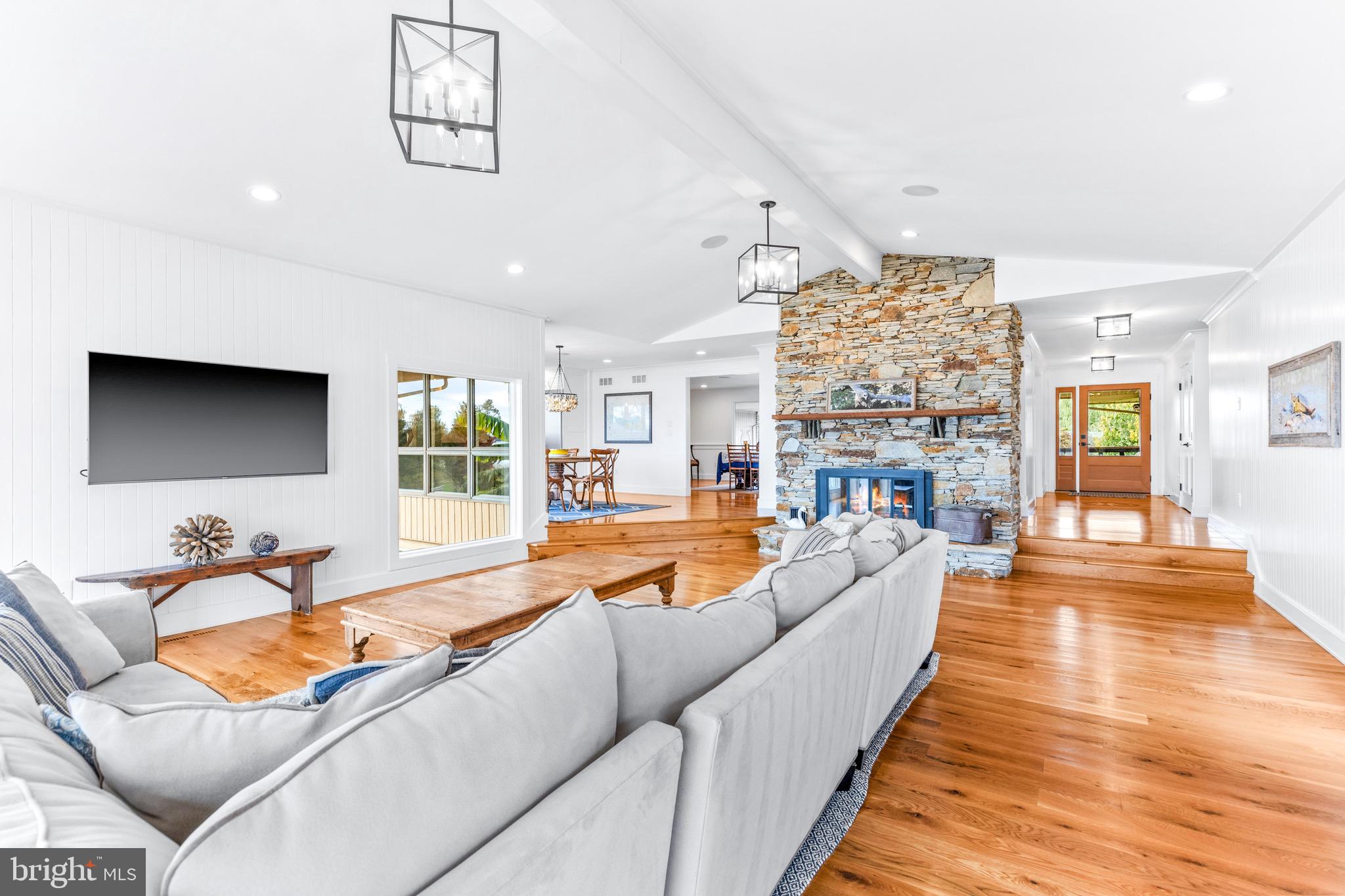 BENNETT POINT - Residential