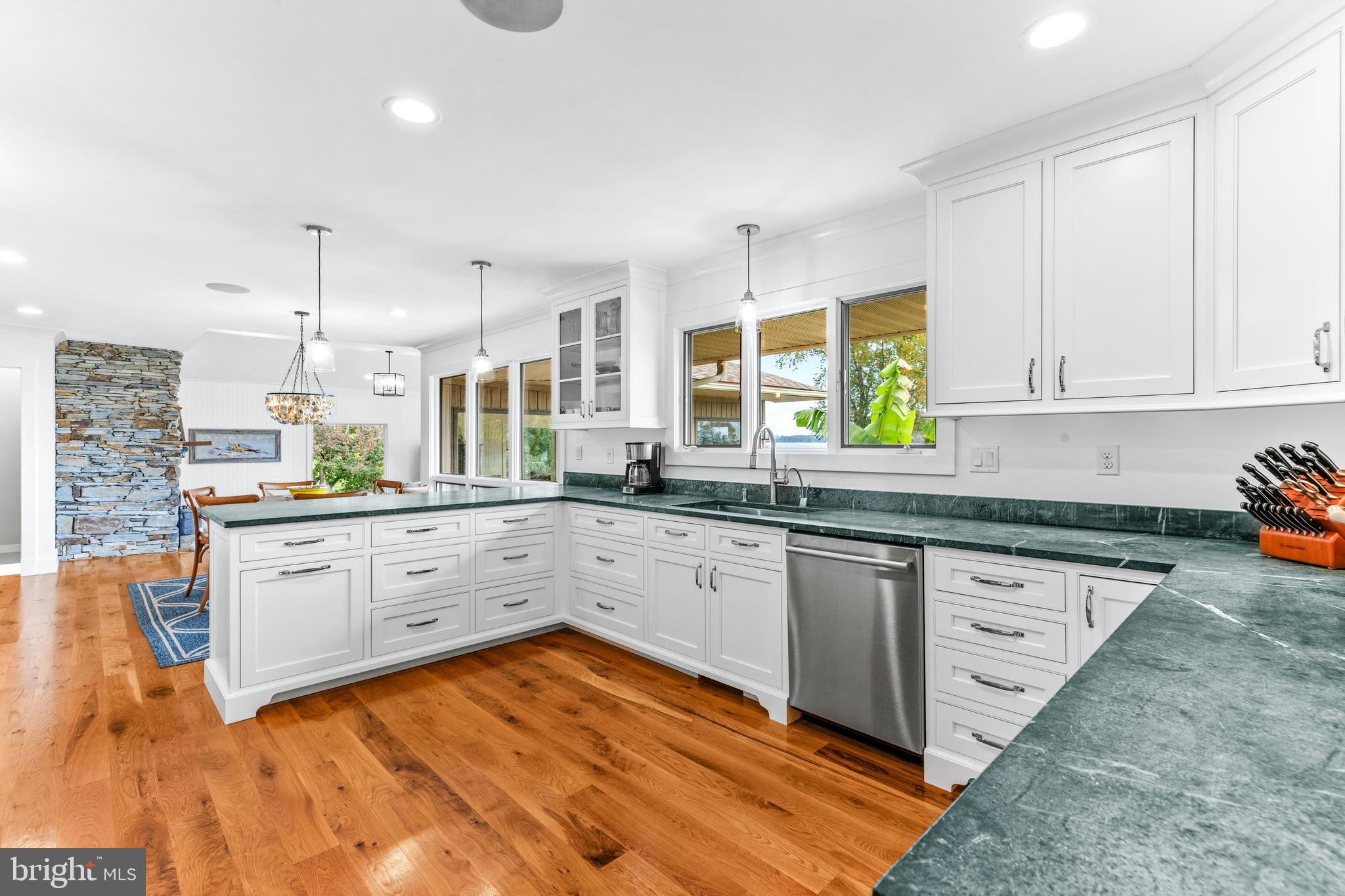 BENNETT POINT - Residential