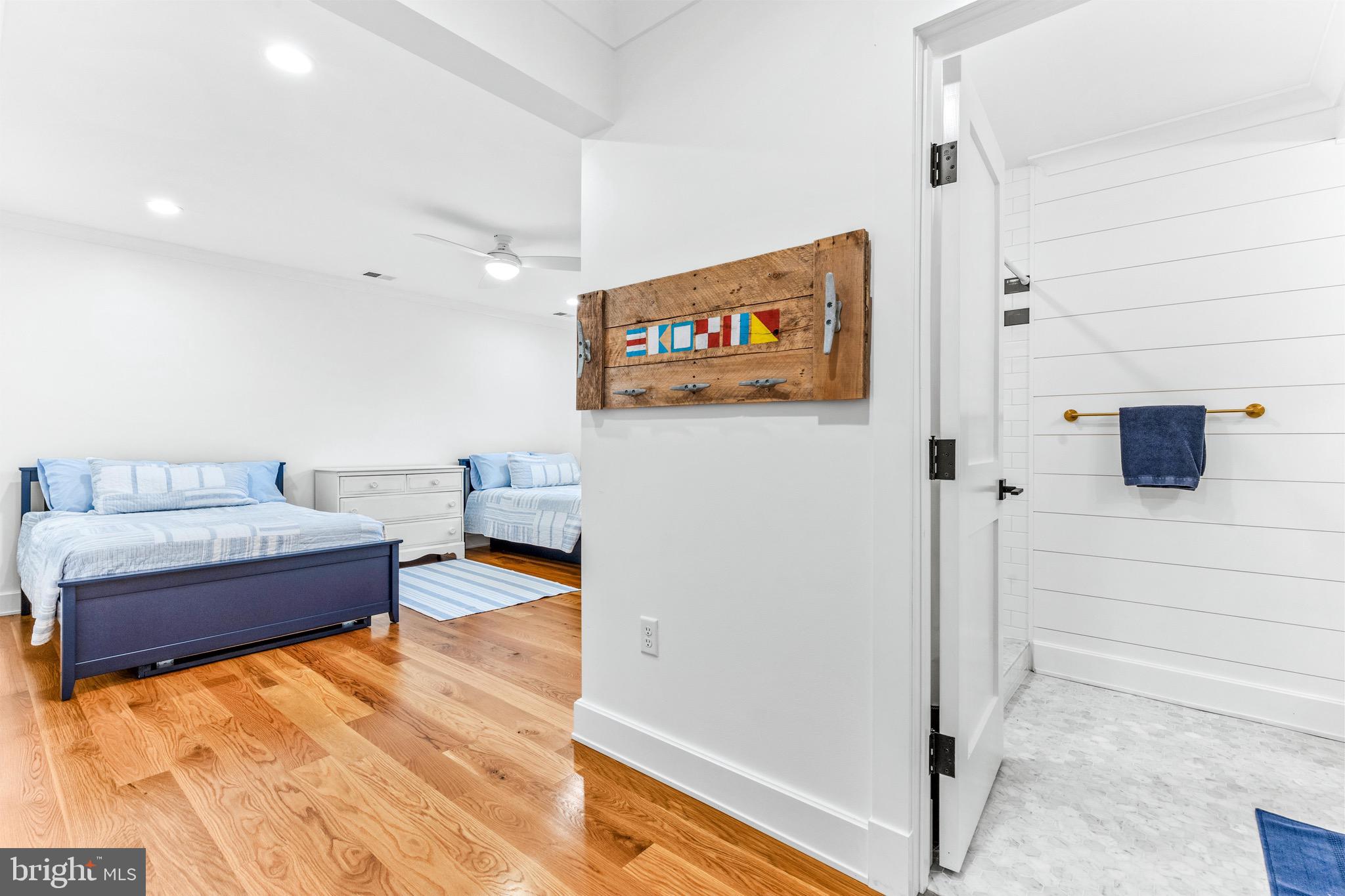 BENNETT POINT - Residential