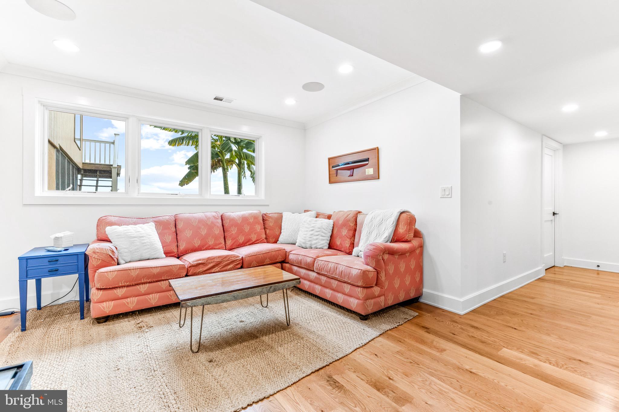 BENNETT POINT - Residential