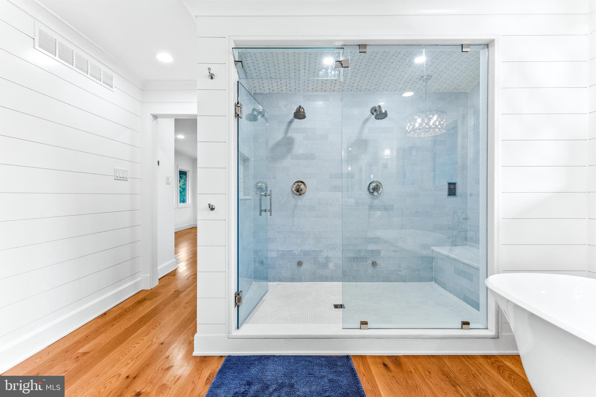 BENNETT POINT - Residential