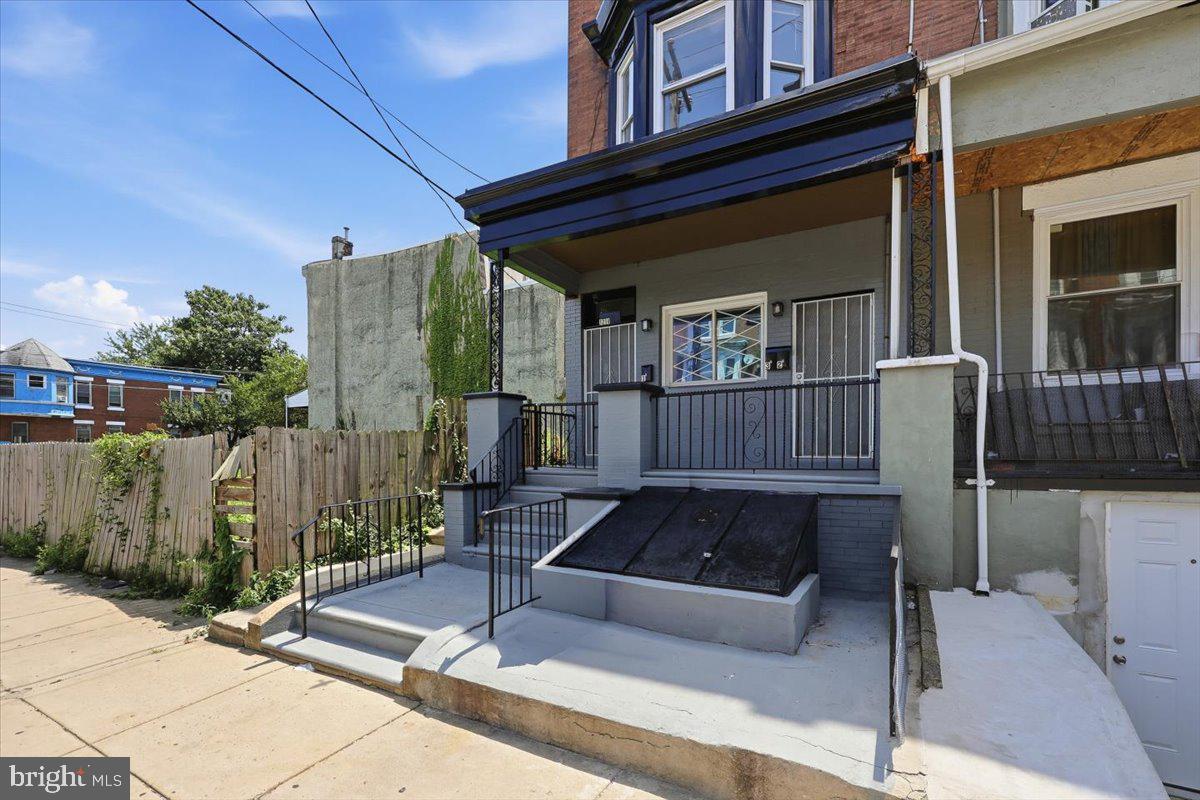 1214 W TIOGA STREET