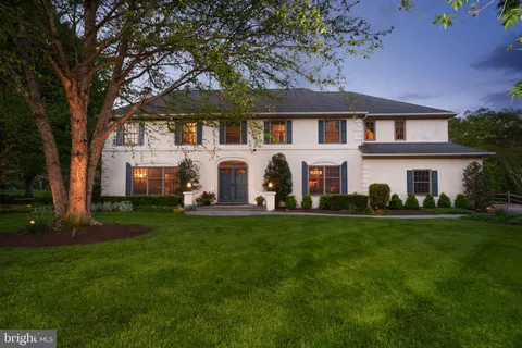 4 Chatsworth Court, Lawrence Township, NJ 08648 - MLS#: NJME2073372