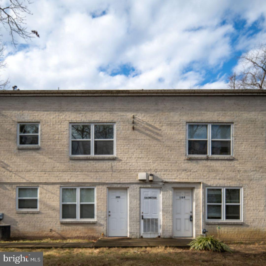 313 - 319 2ND AVENUE