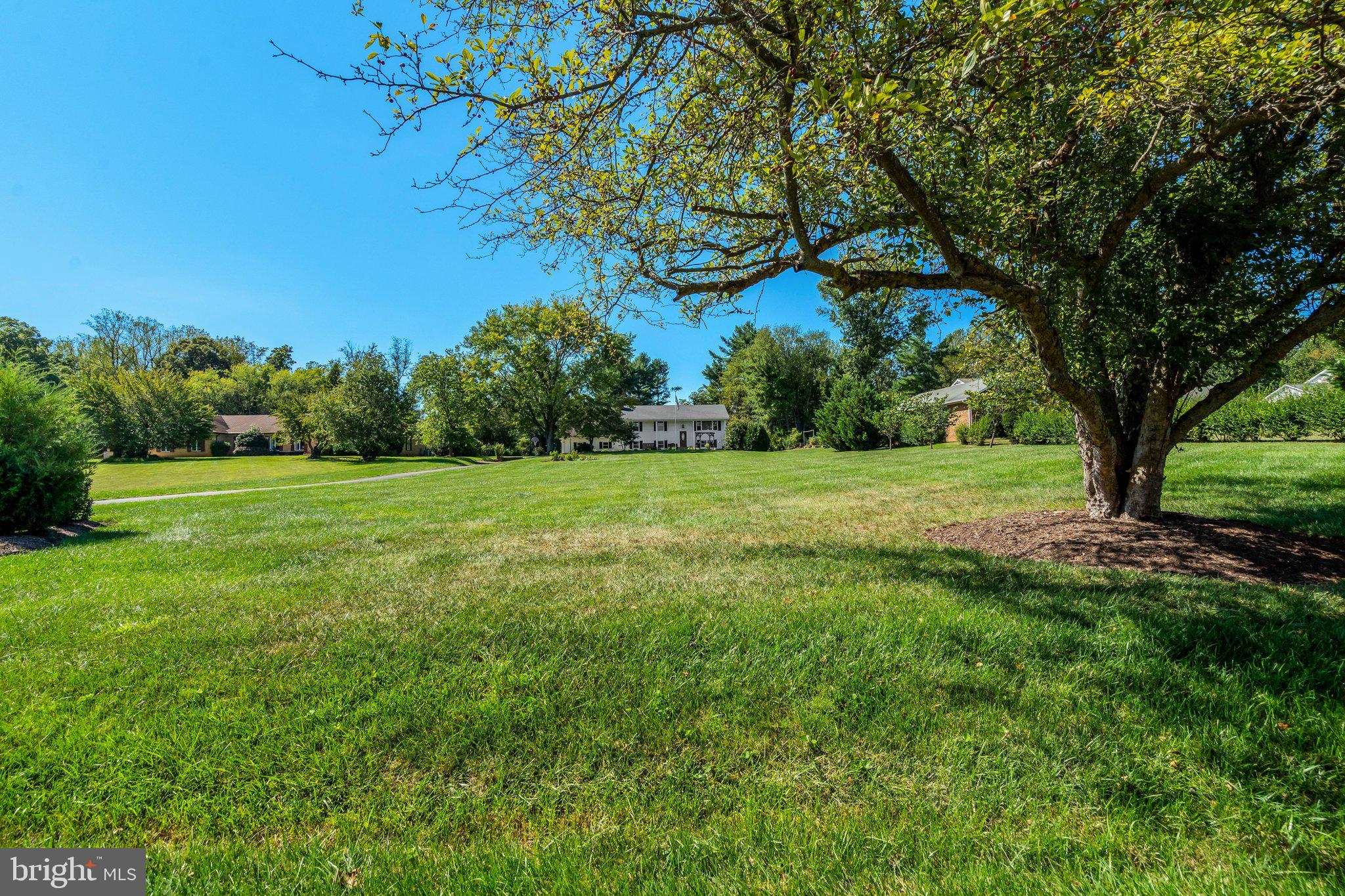 4570 LAWNVALE DRIVE