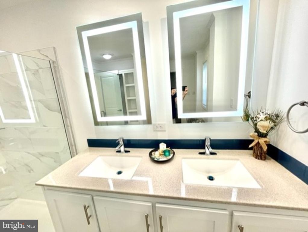 CHESTNUT POINT ESTATES & MARINA - Residential