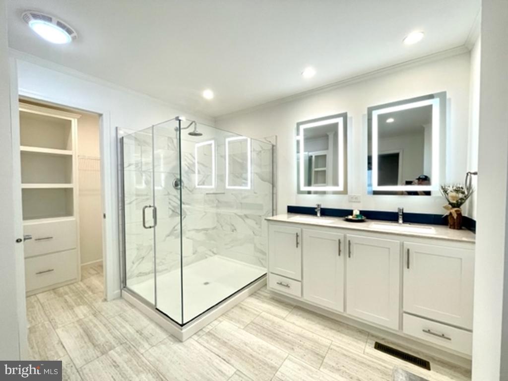 CHESTNUT POINT ESTATES & MARINA - Residential