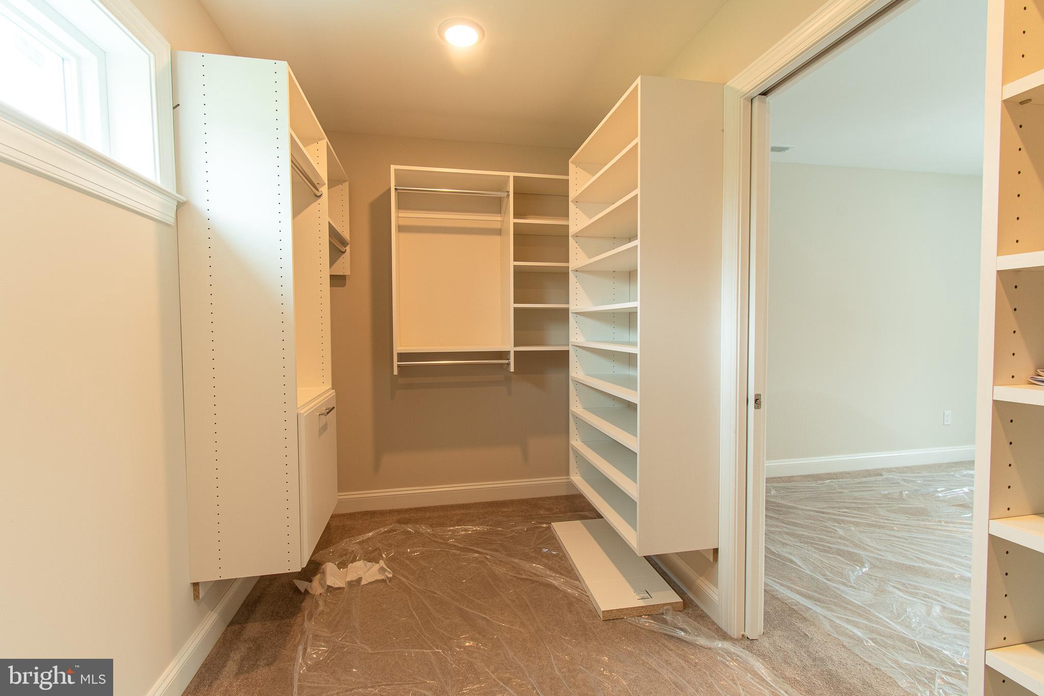 EASTON - Residential