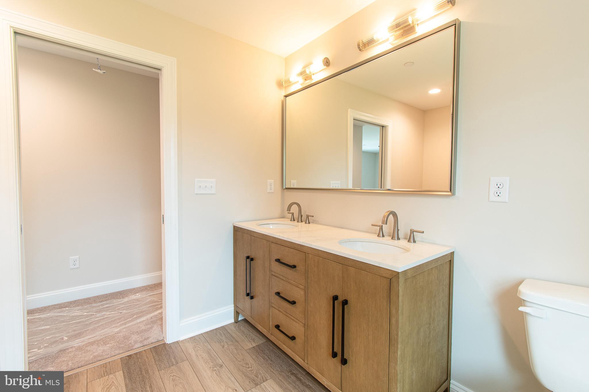 EASTON - Residential