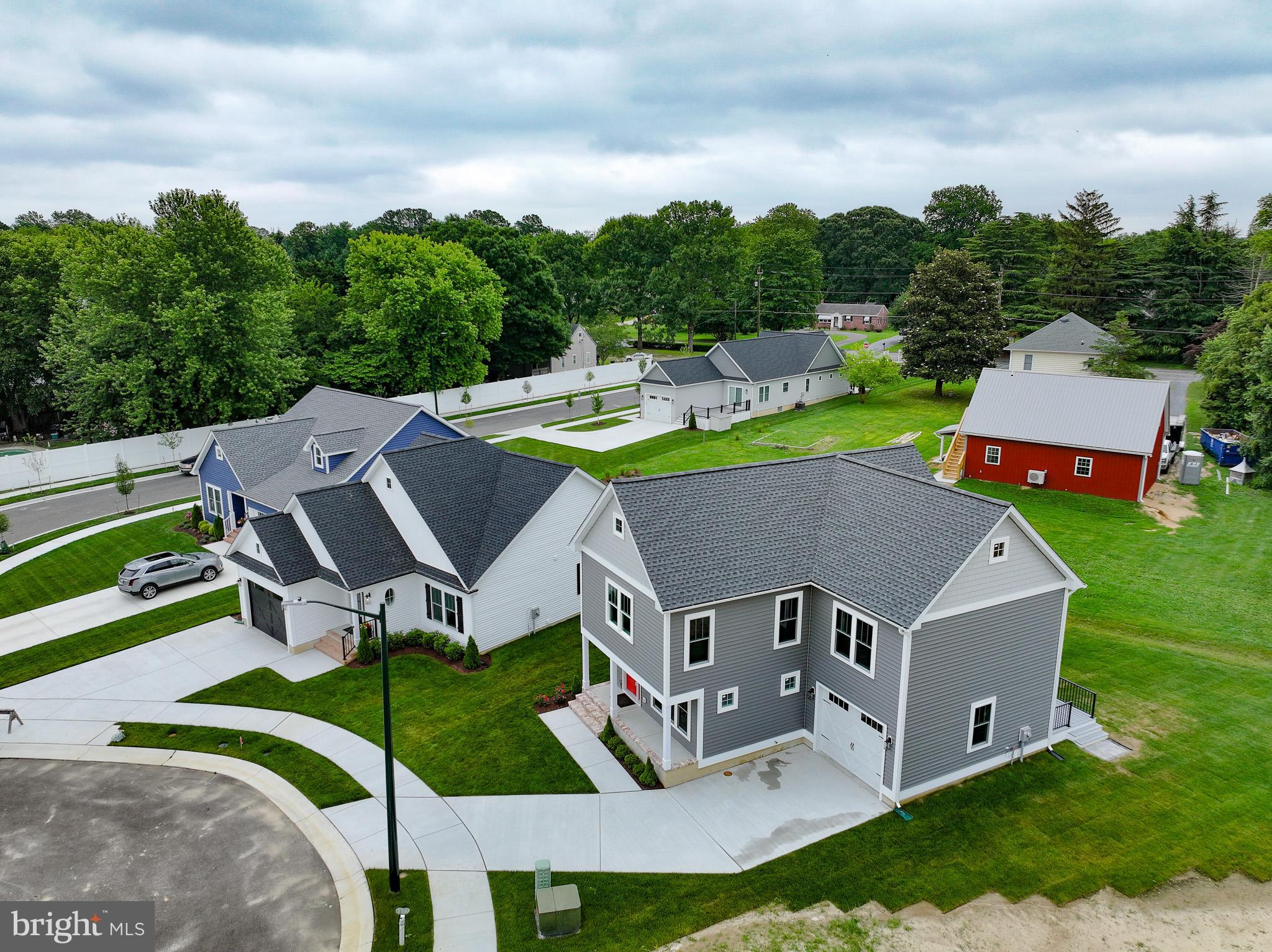 16 SANDY LANE
