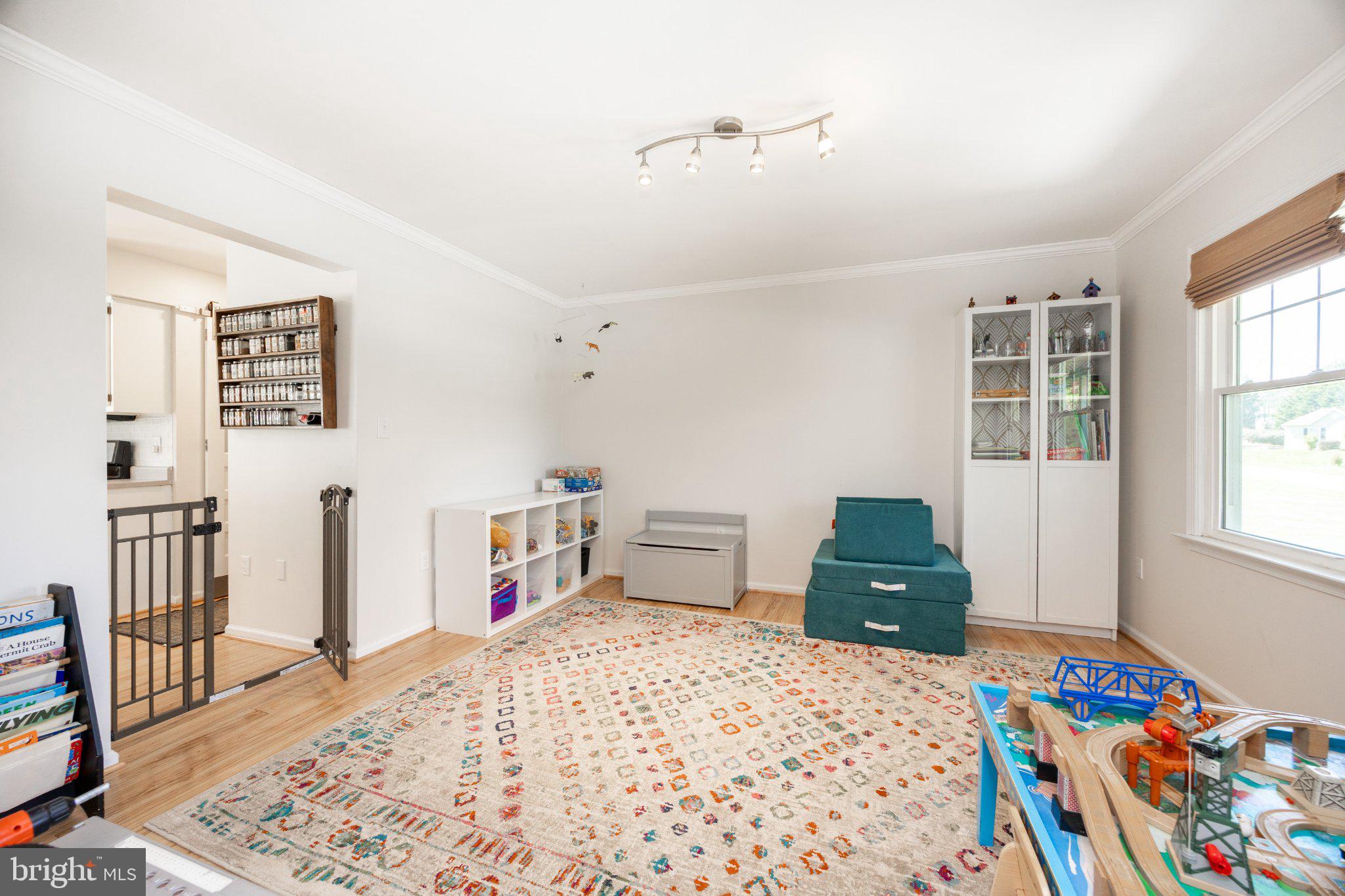 SPRING MEADOW FARM - Residential