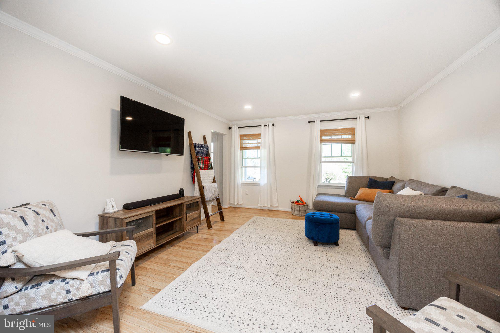 SPRING MEADOW FARM - Residential