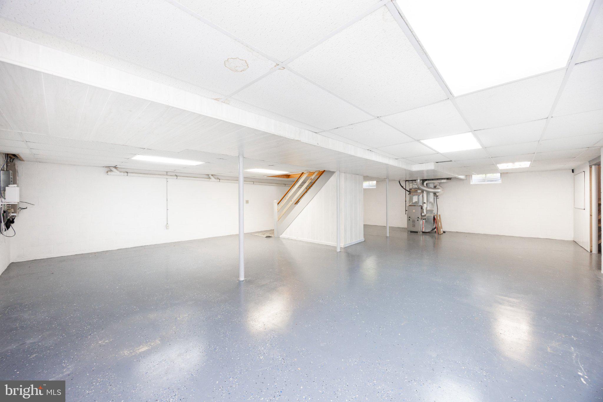 SPRING MEADOW FARM - Residential