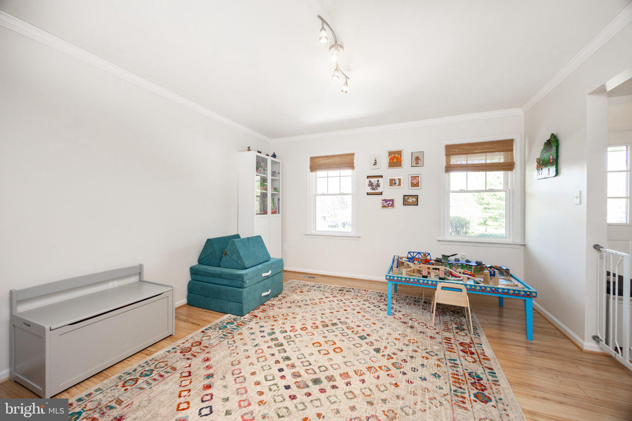 SPRING MEADOW FARM - Residential