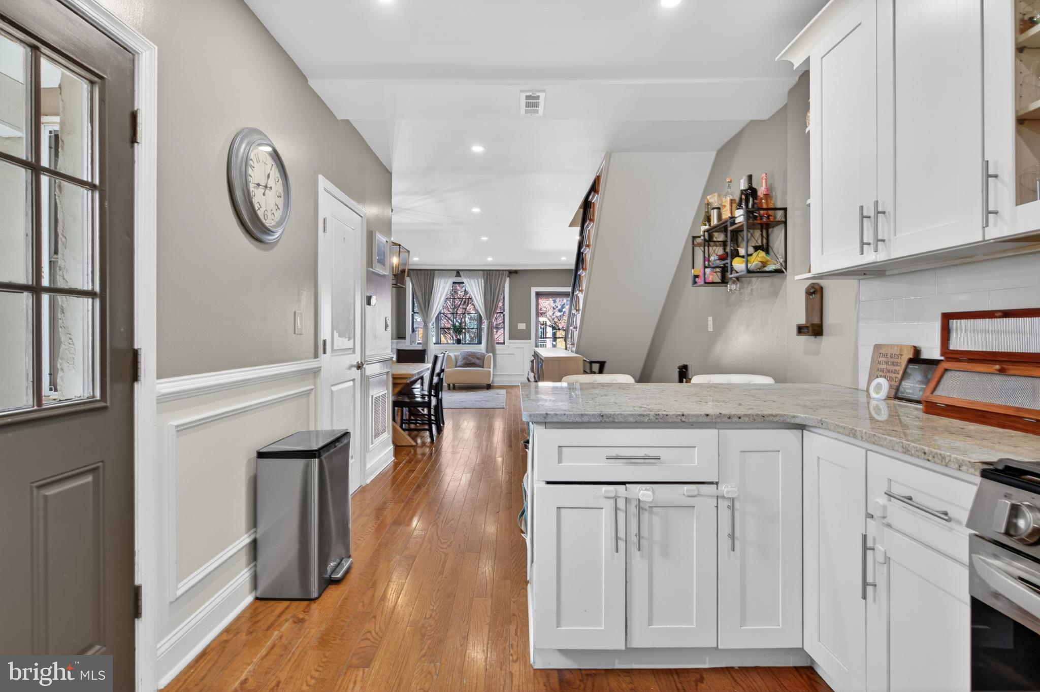 DICKINSON NARROWS - Residential