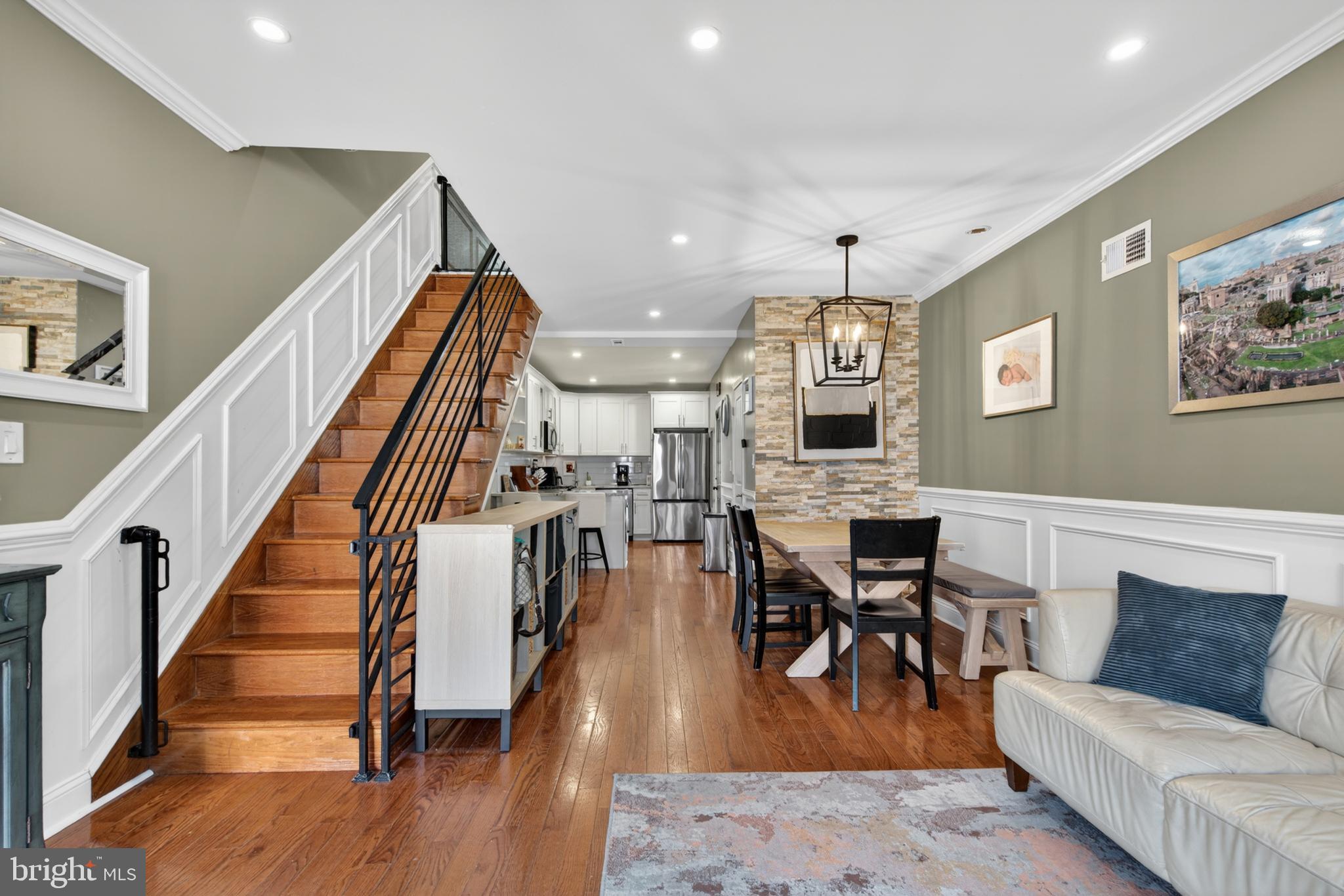 DICKINSON NARROWS - Residential