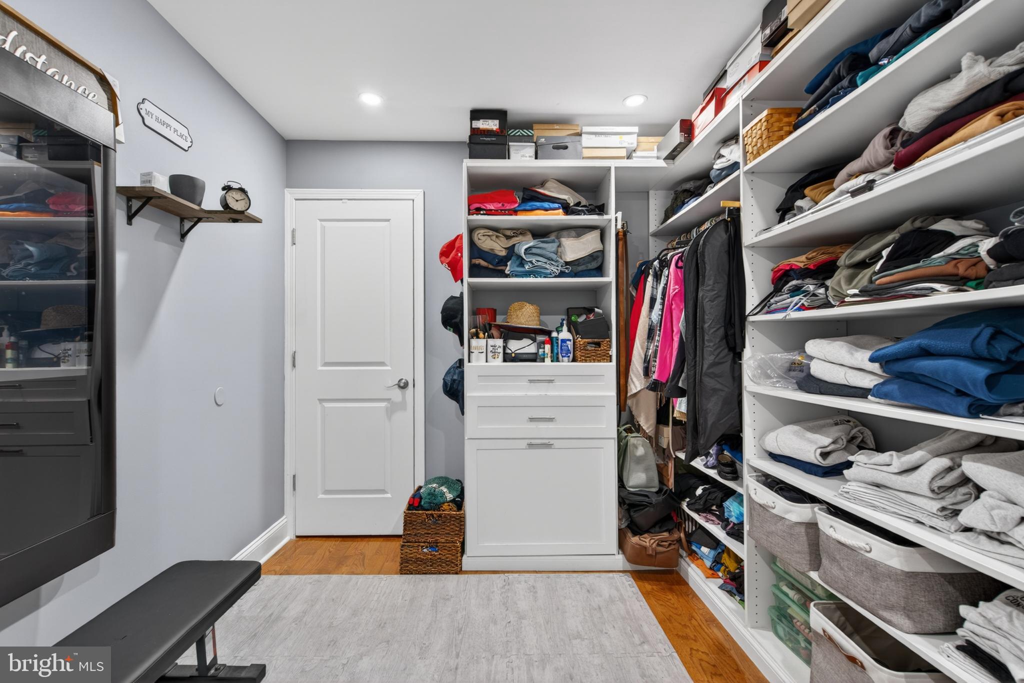 DICKINSON NARROWS - Residential