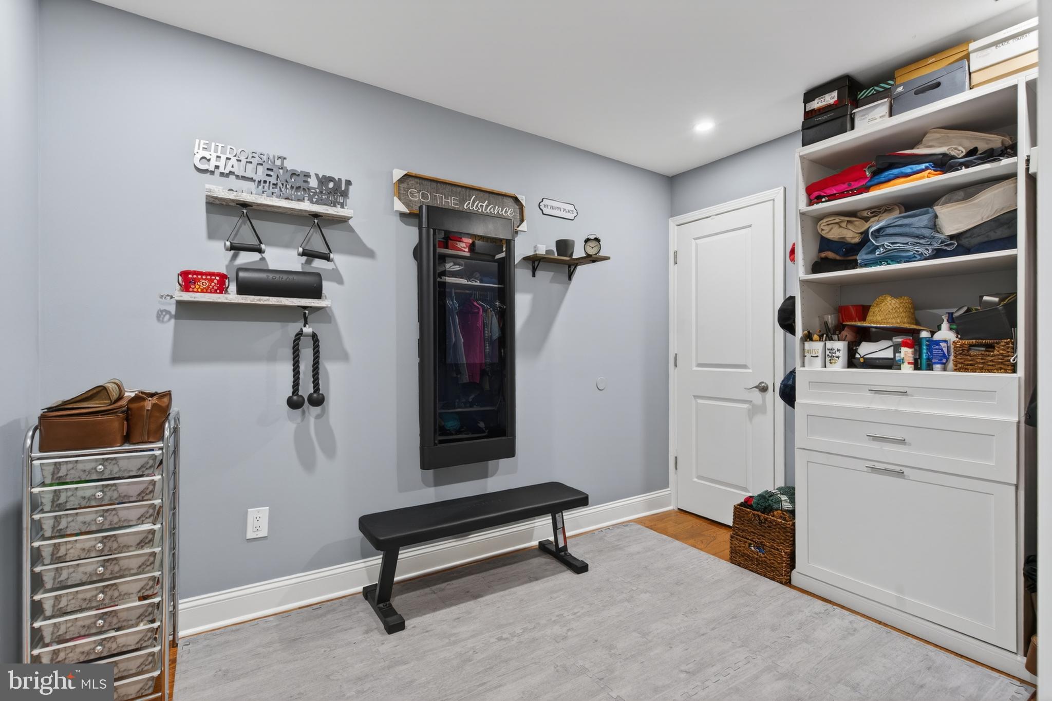 DICKINSON NARROWS - Residential