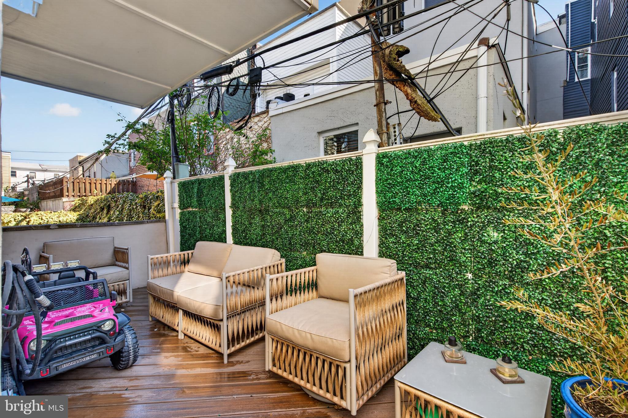 DICKINSON NARROWS - Residential