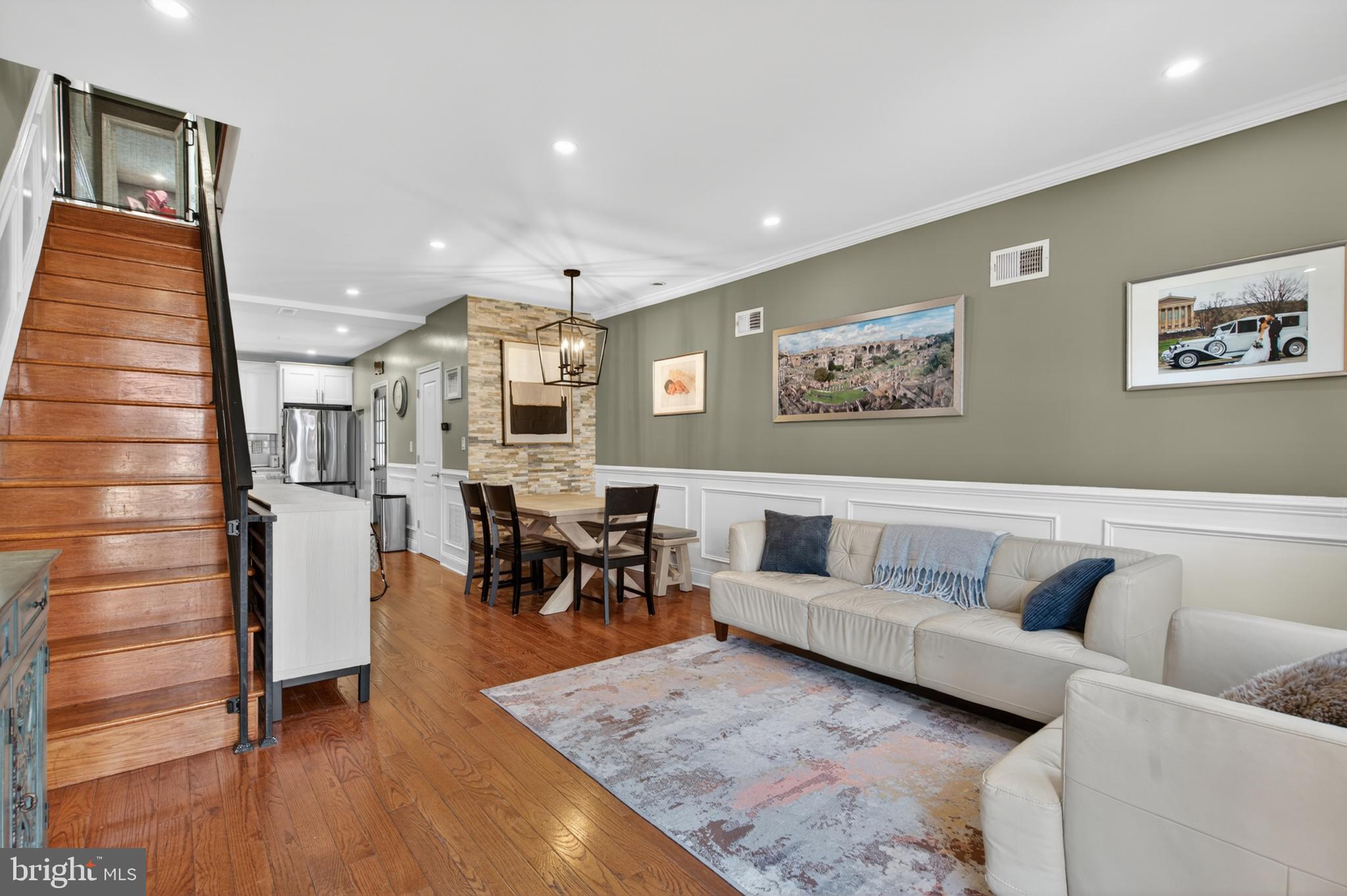 DICKINSON NARROWS - Residential