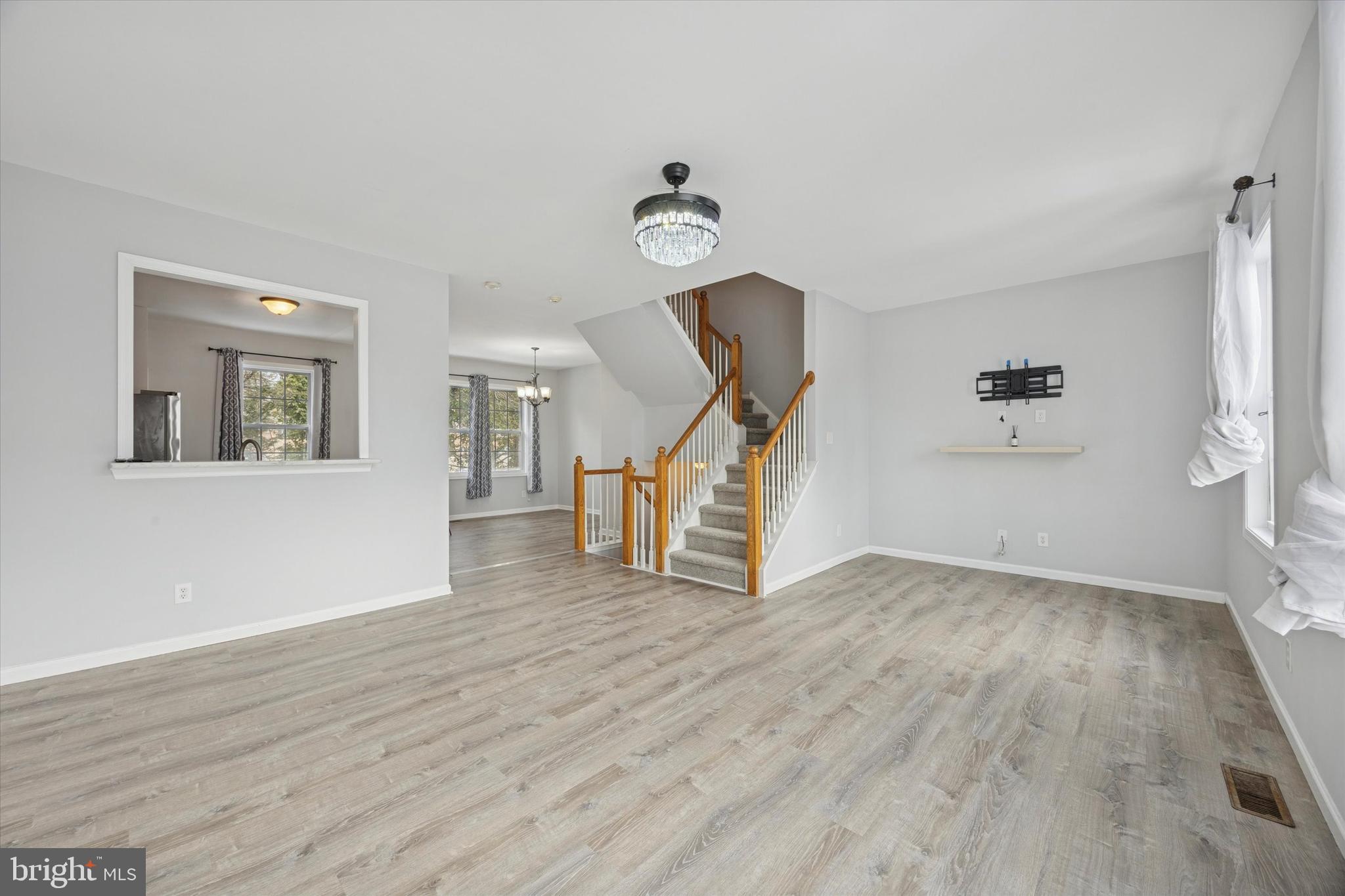 LANSDOWNE - Residential