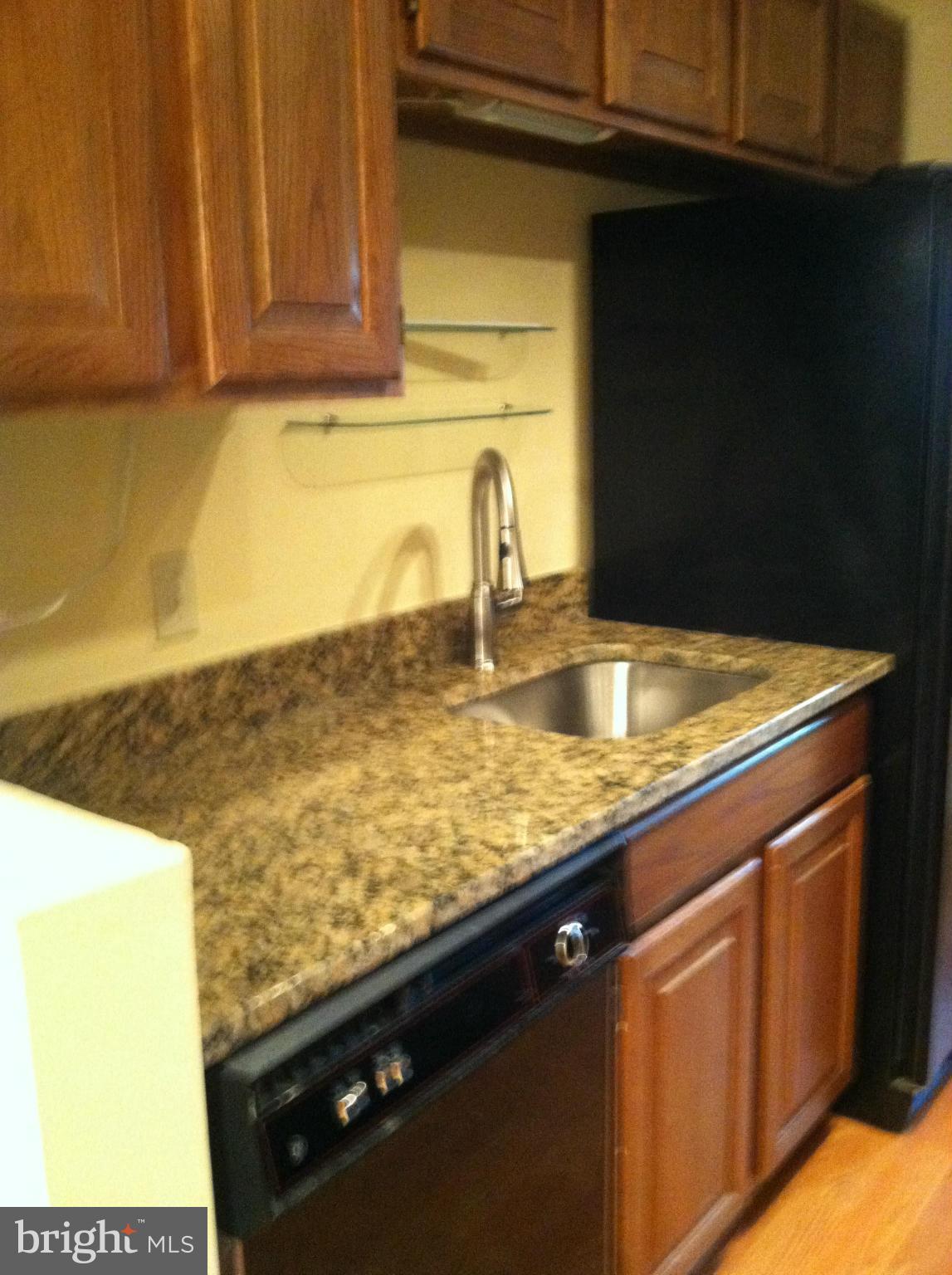 HILLWOOD - Residential Lease