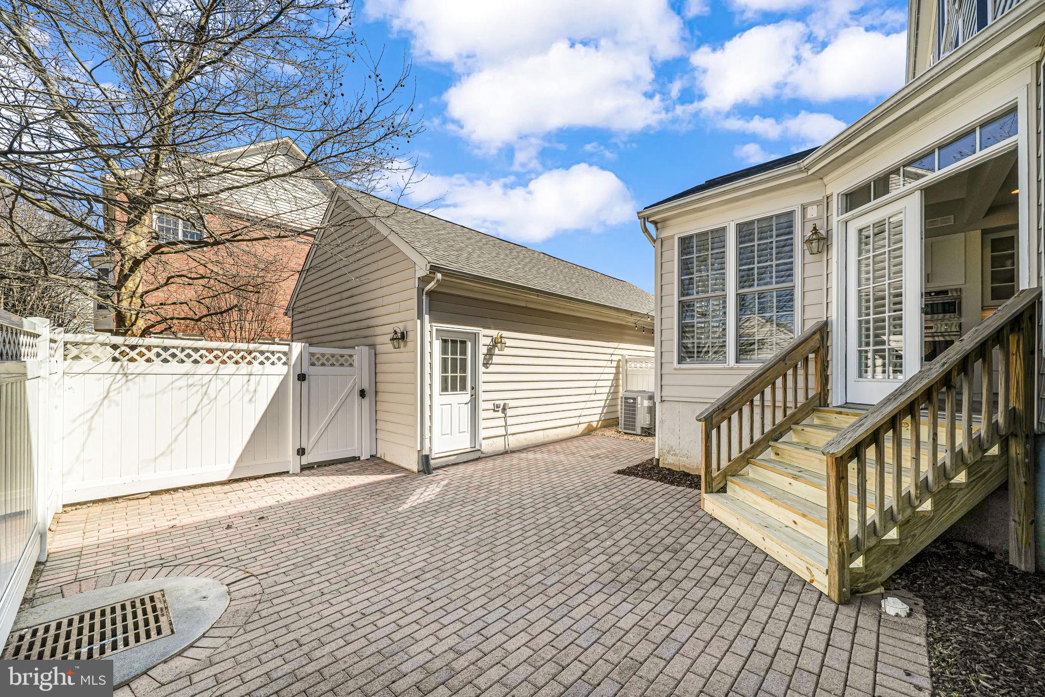 BRAMBLETON - Residential