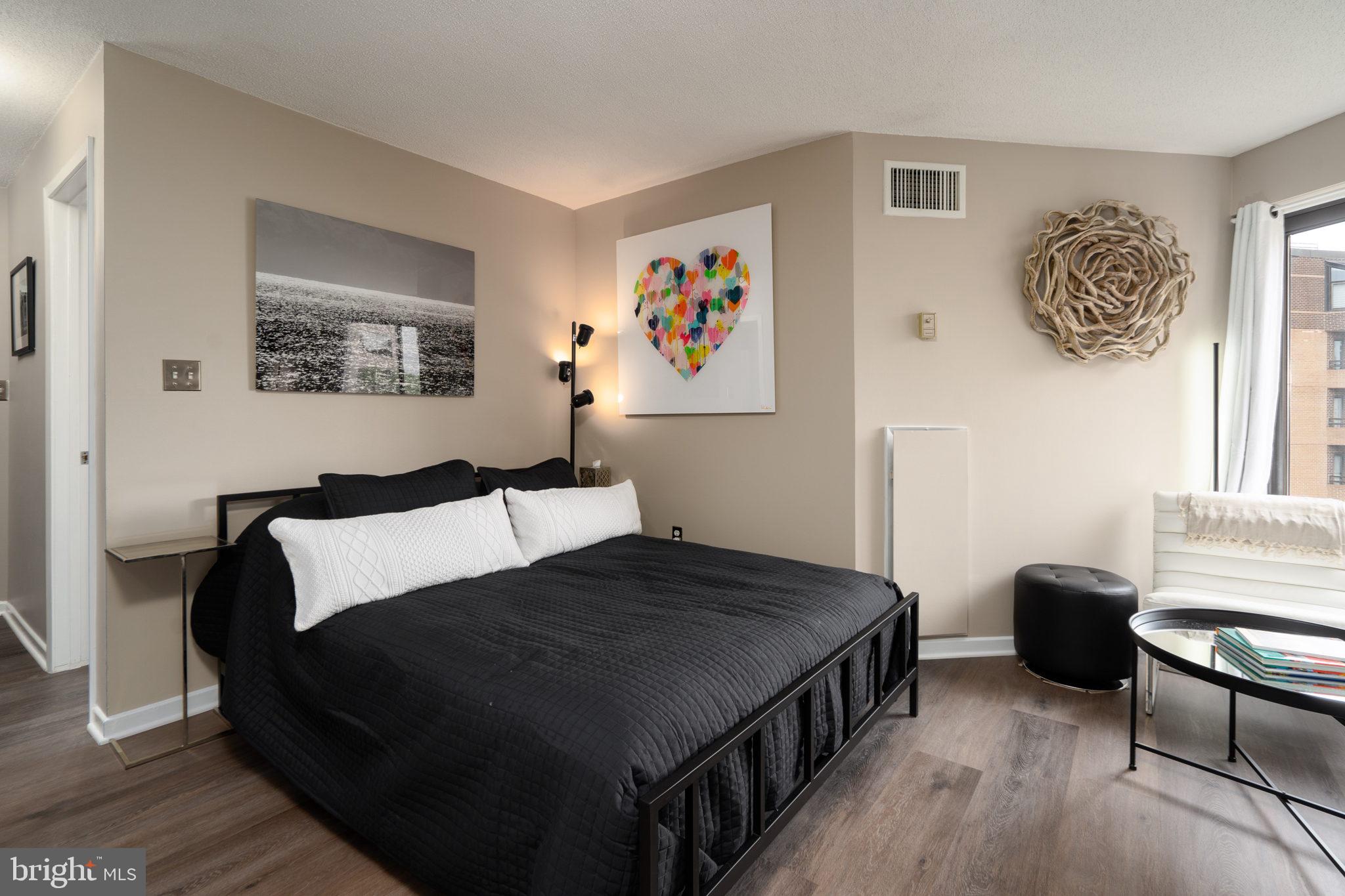 2111 WISCONSIN AVENUE NW 512