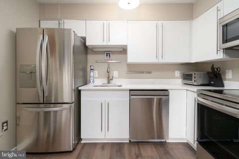 2111 WISCONSIN AVENUE NW 512 WASHINGTON DC 20007