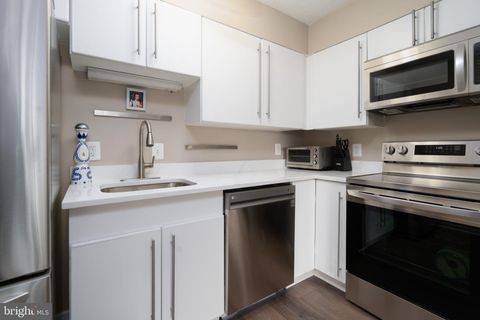 2111 WISCONSIN AVENUE NW 512 WASHINGTON DC 20007