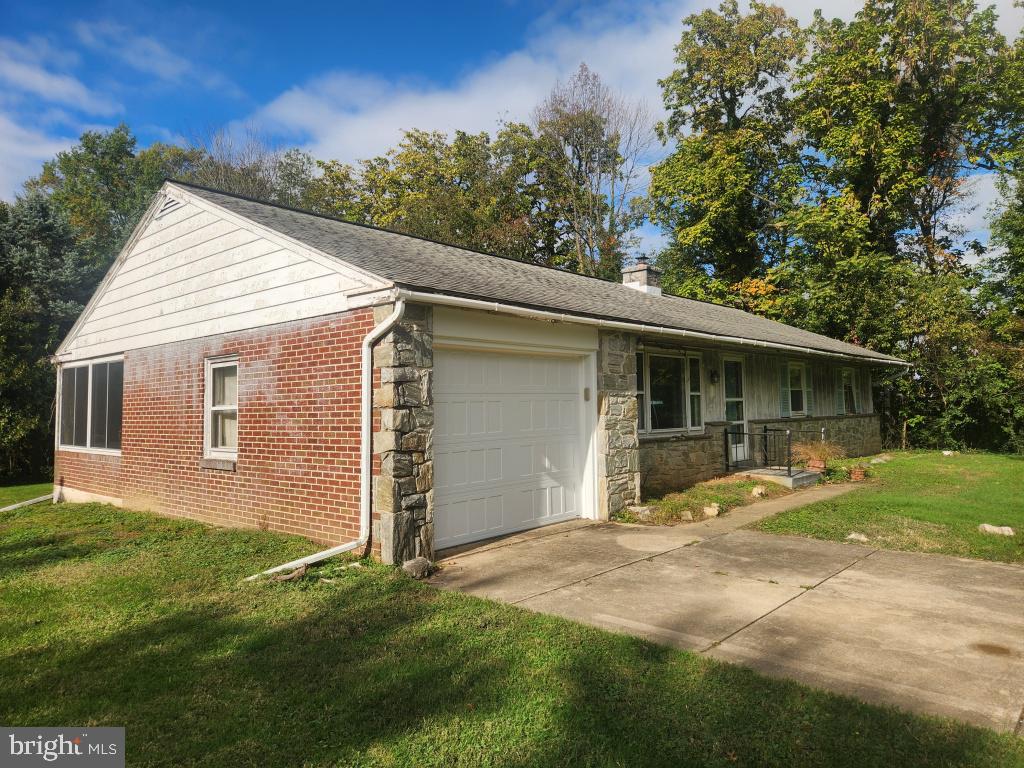 2303 HELENA ROAD