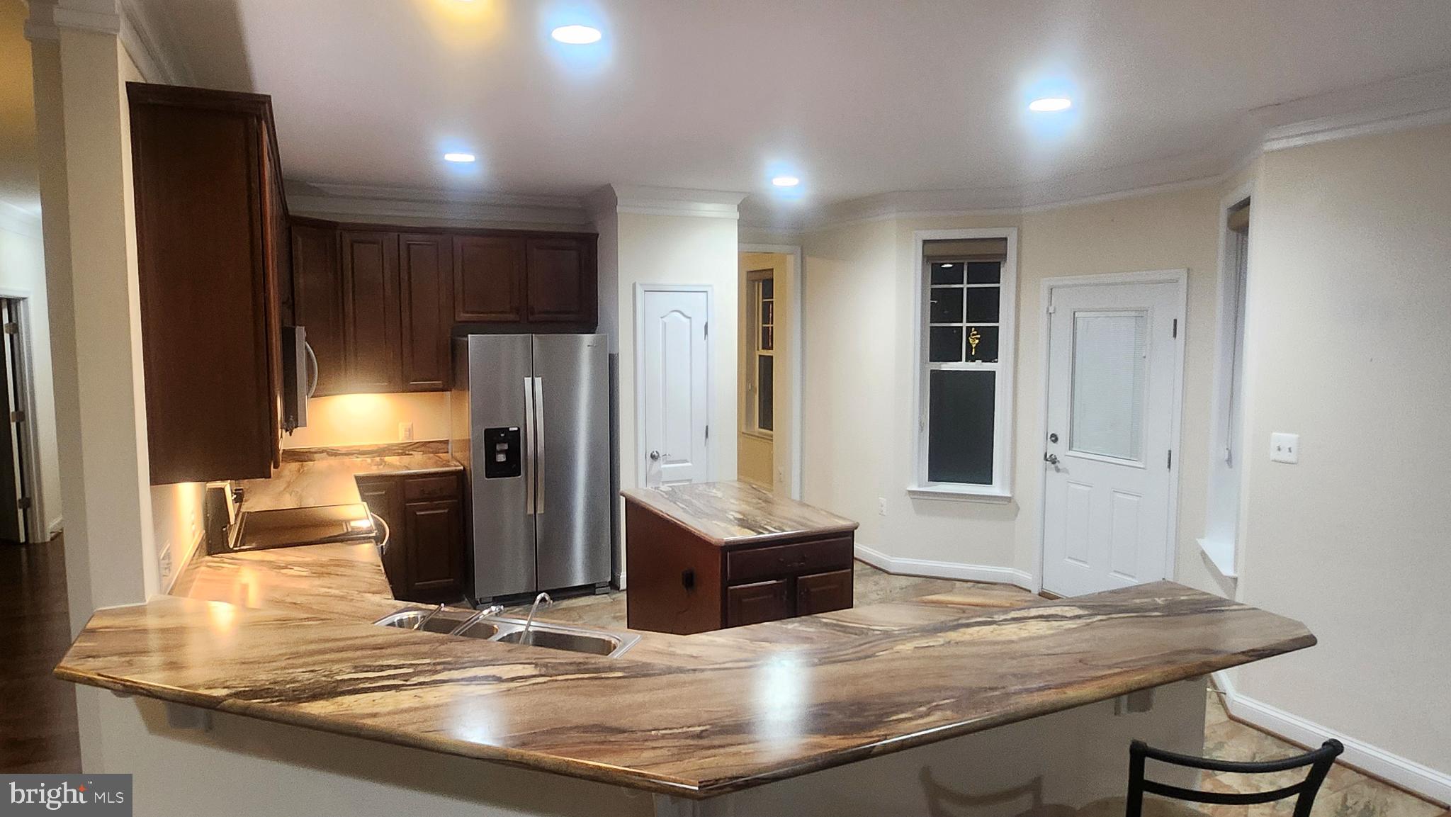 WILLOW RIDGE - Residential