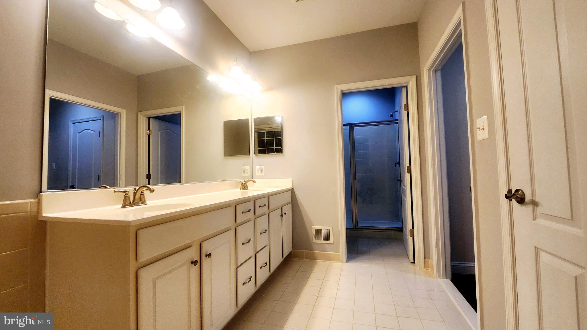 WILLOW RIDGE - Residential