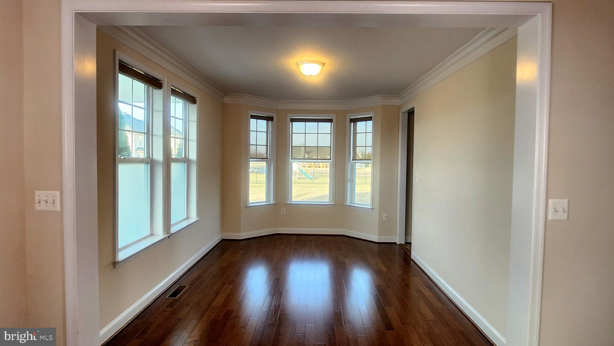 WILLOW RIDGE - Residential