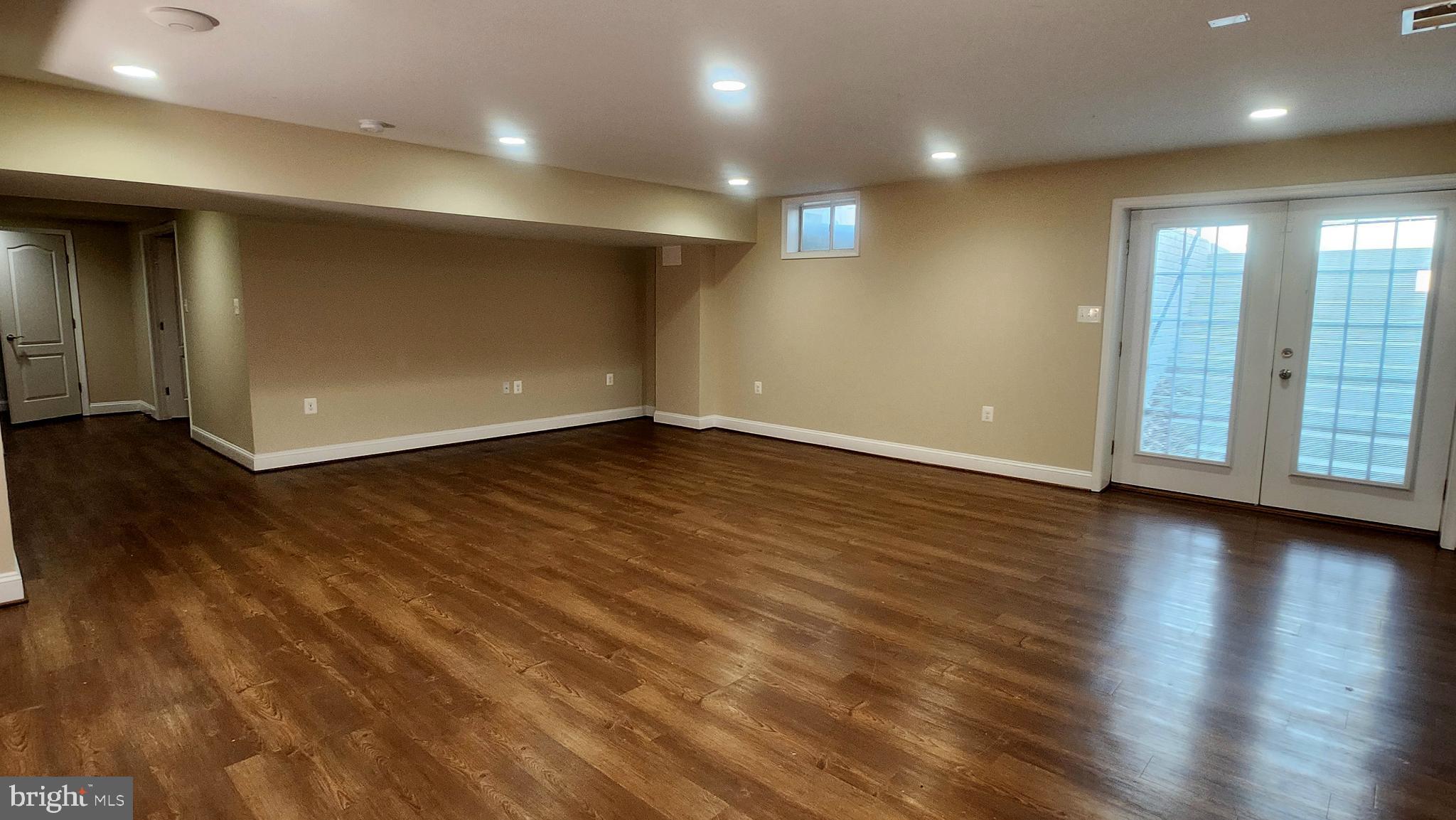 WILLOW RIDGE - Residential