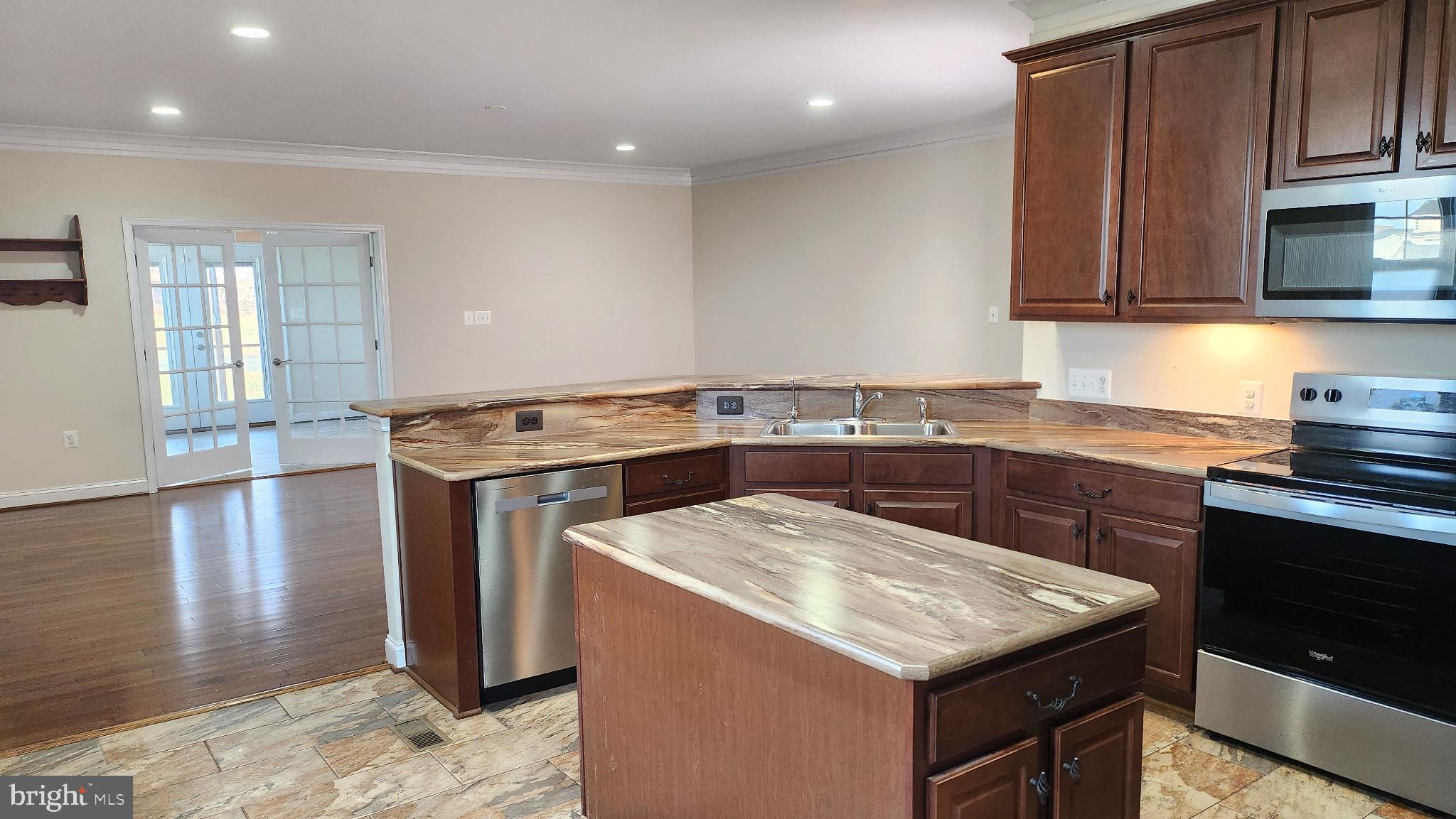 WILLOW RIDGE - Residential