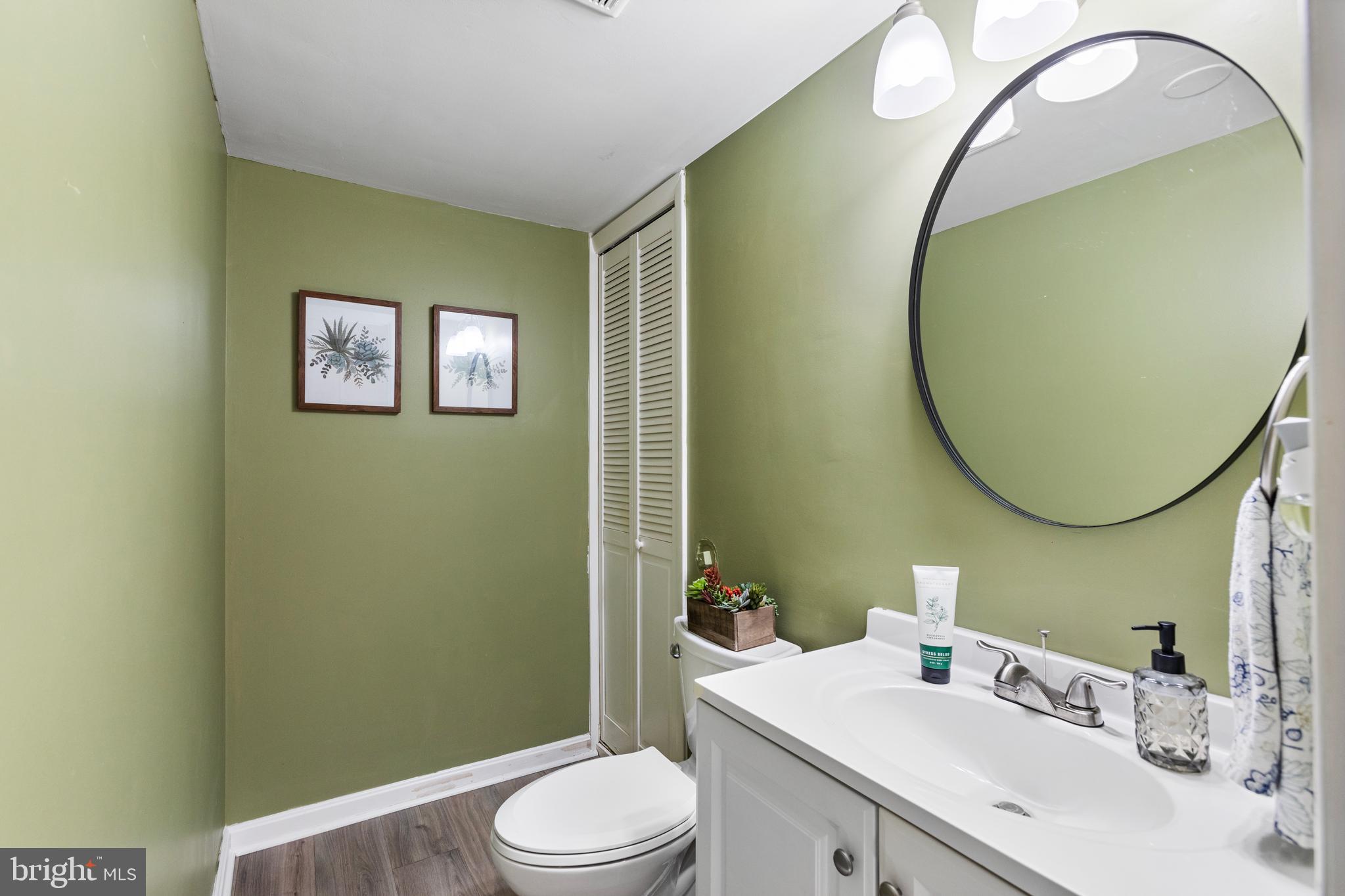 MANCHESTER VILLAGE - Residential