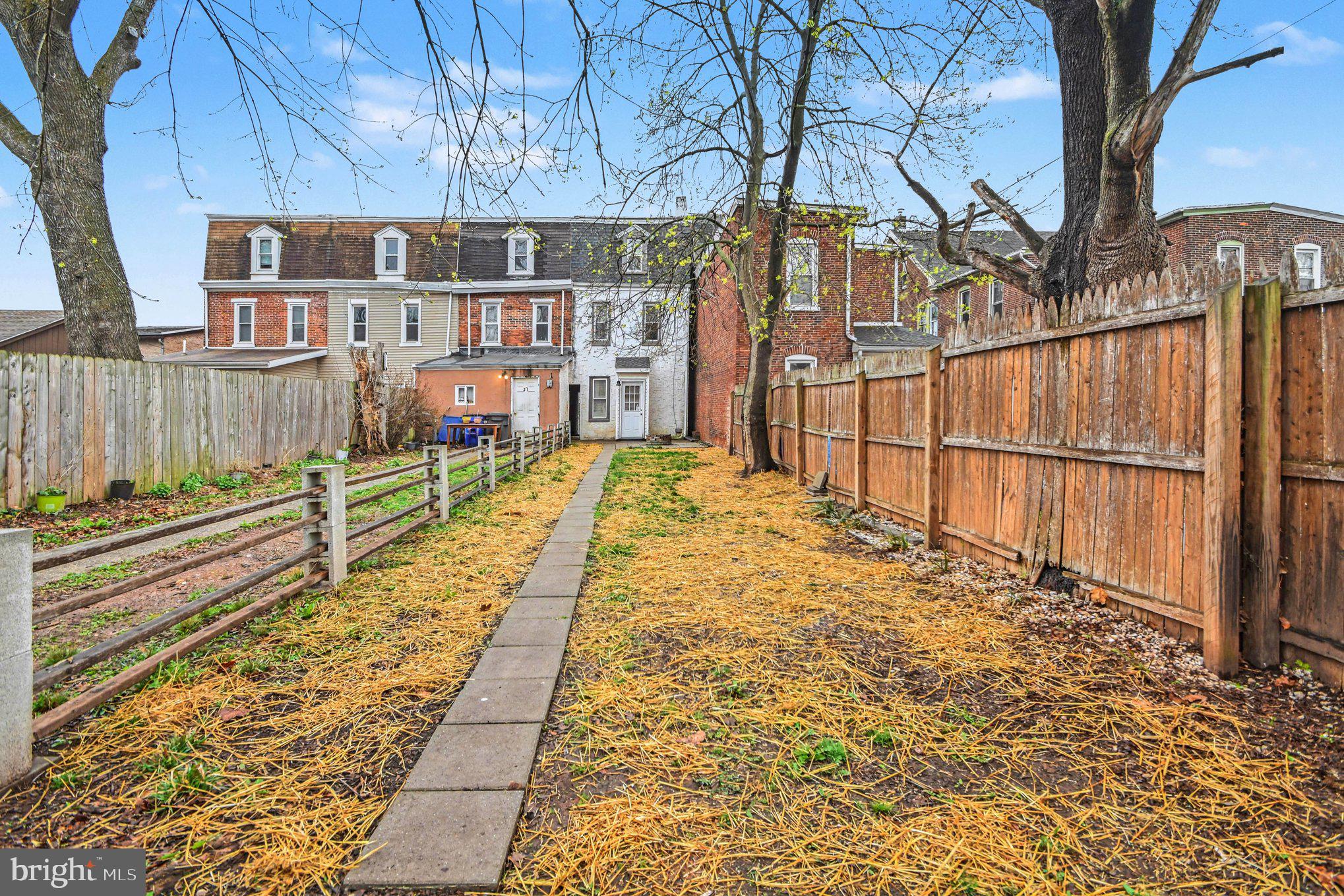 POTTSTOWN - Residential