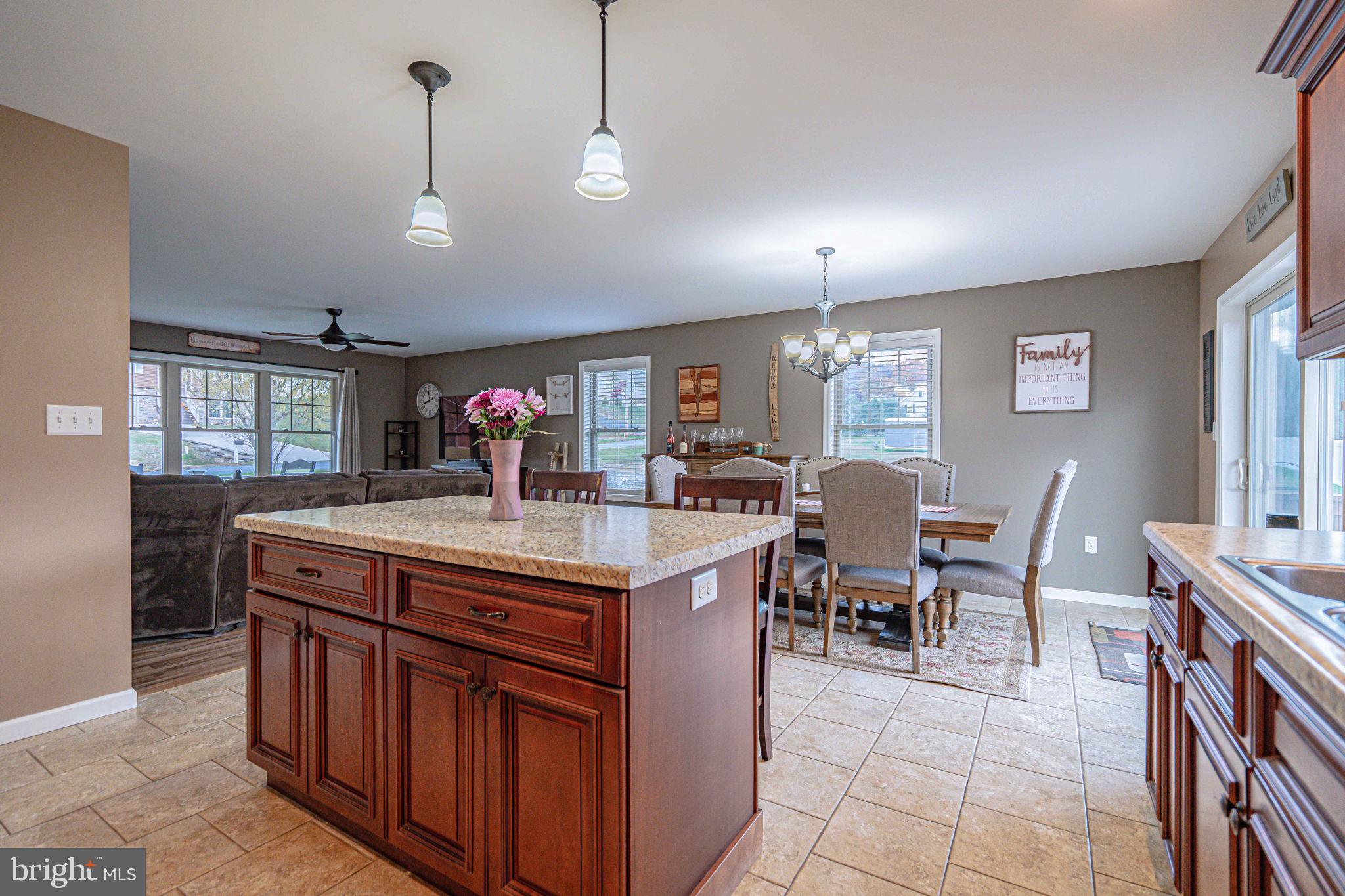 OWL CREEK - Residential