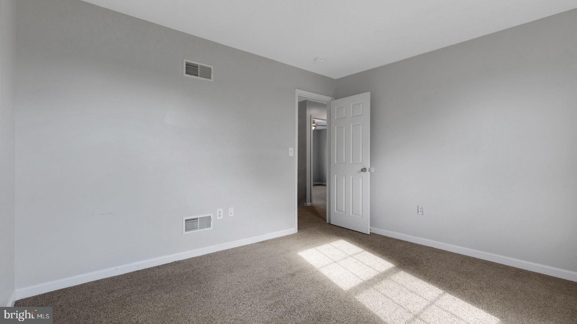 WARM SPRING - Residential