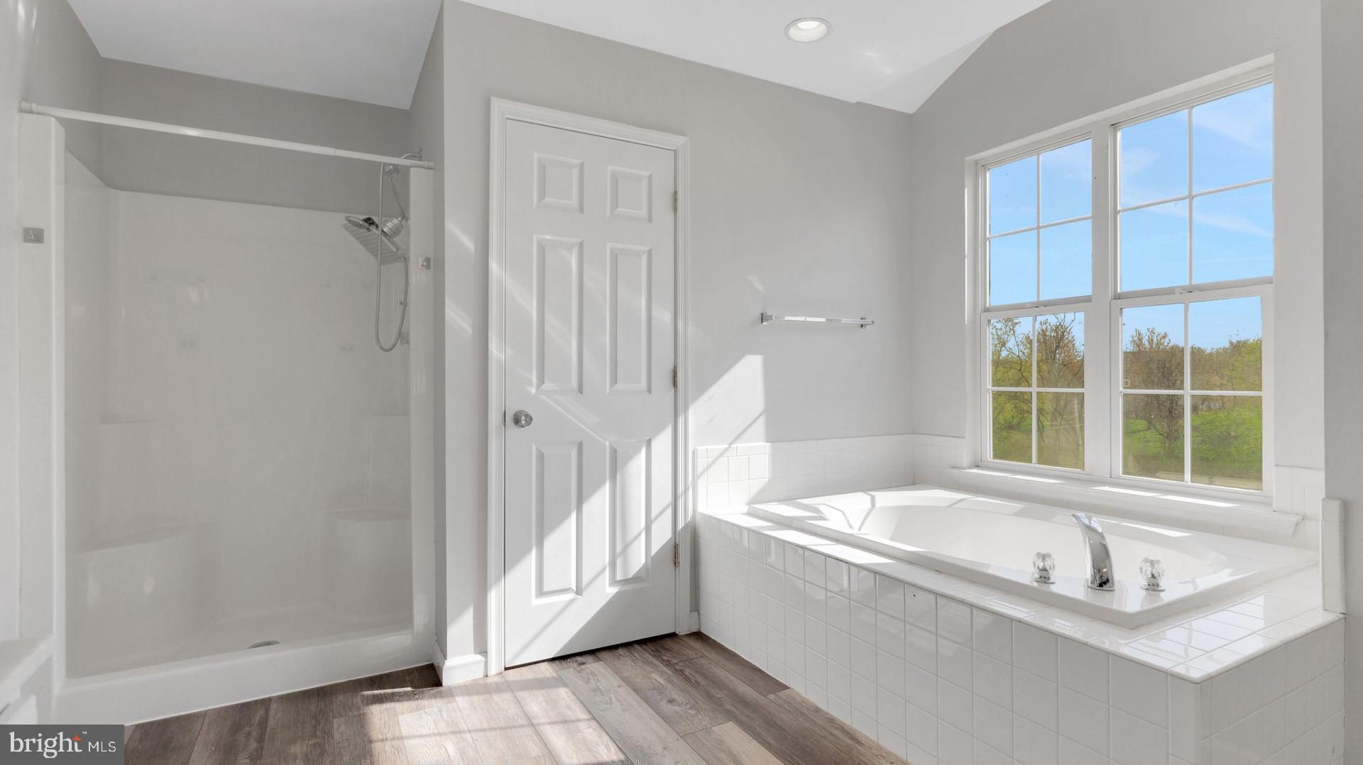 WARM SPRING - Residential