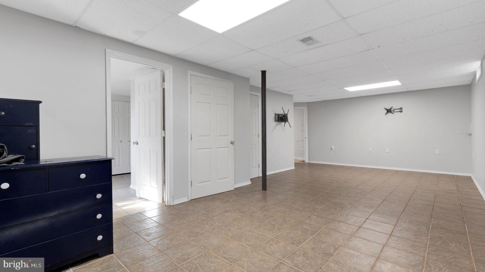 WARM SPRING - Residential