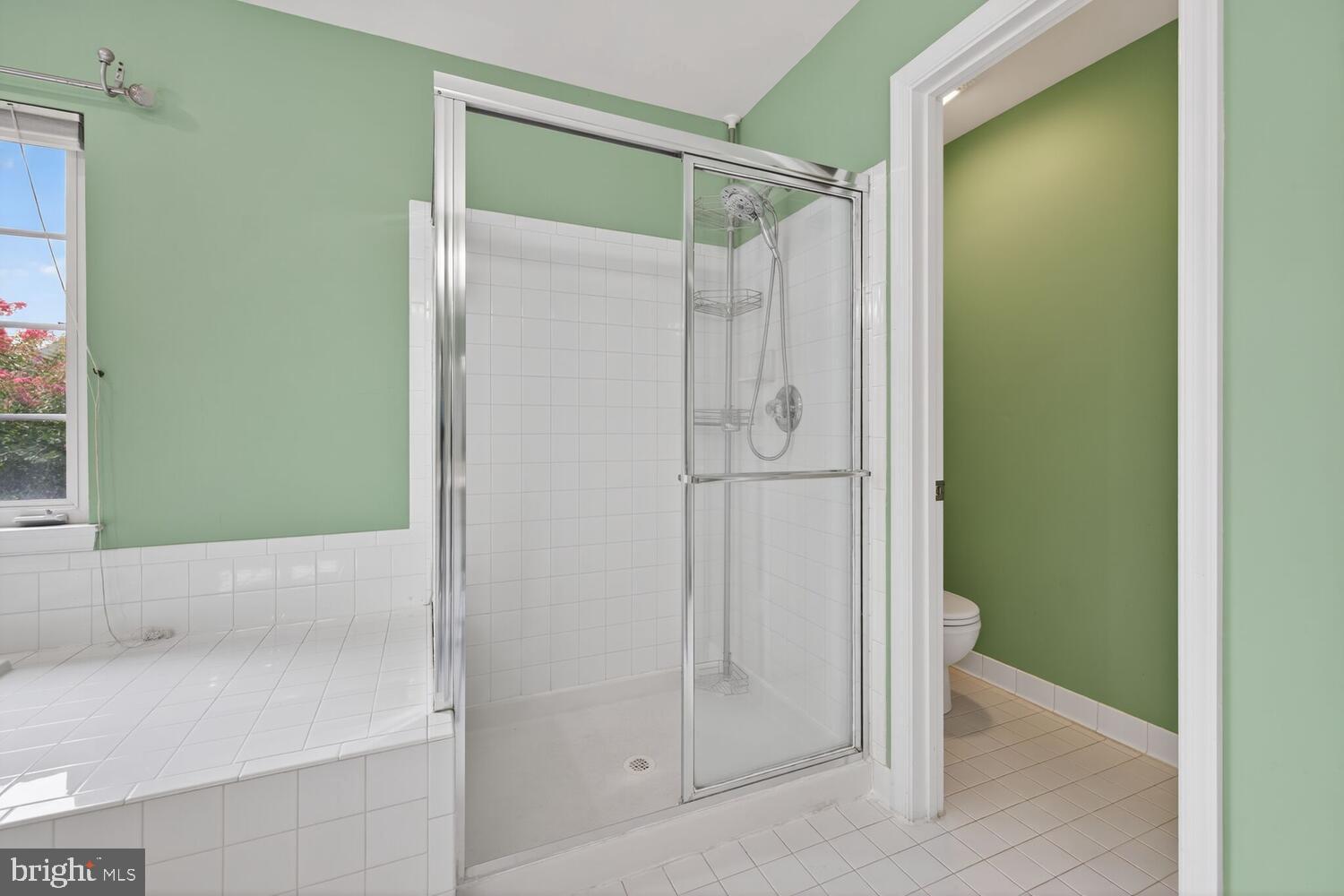 MILESTONE - Residential Lease