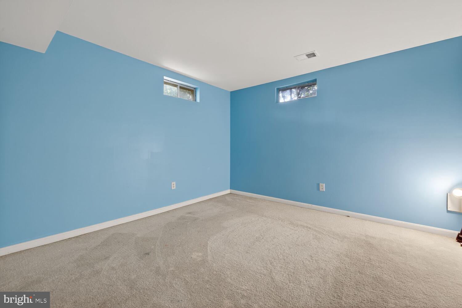 MILESTONE - Residential Lease