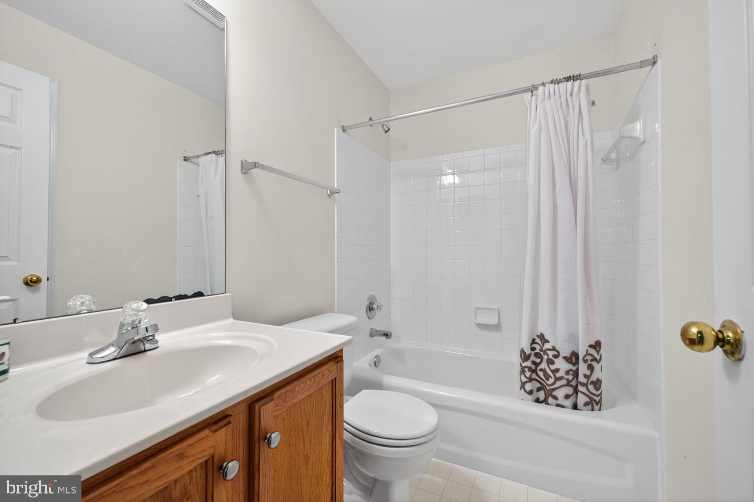 MILESTONE - Residential Lease