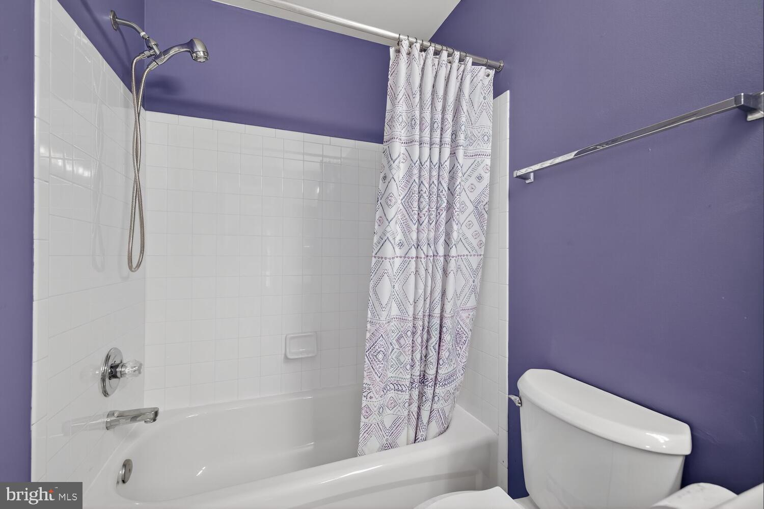 MILESTONE - Residential Lease